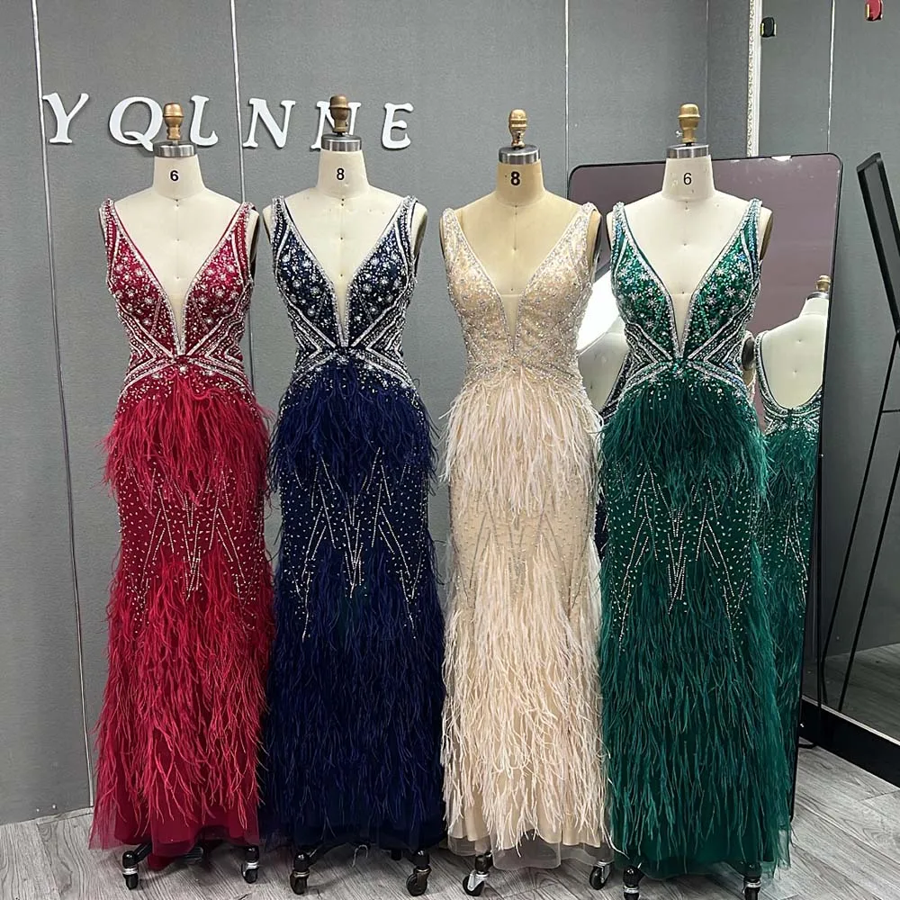 

Luxury Emerald Green Feathers Evening Dresses Long V Neck Crystals Beaded Tulle Mermaid Prom Gown Zipper Back