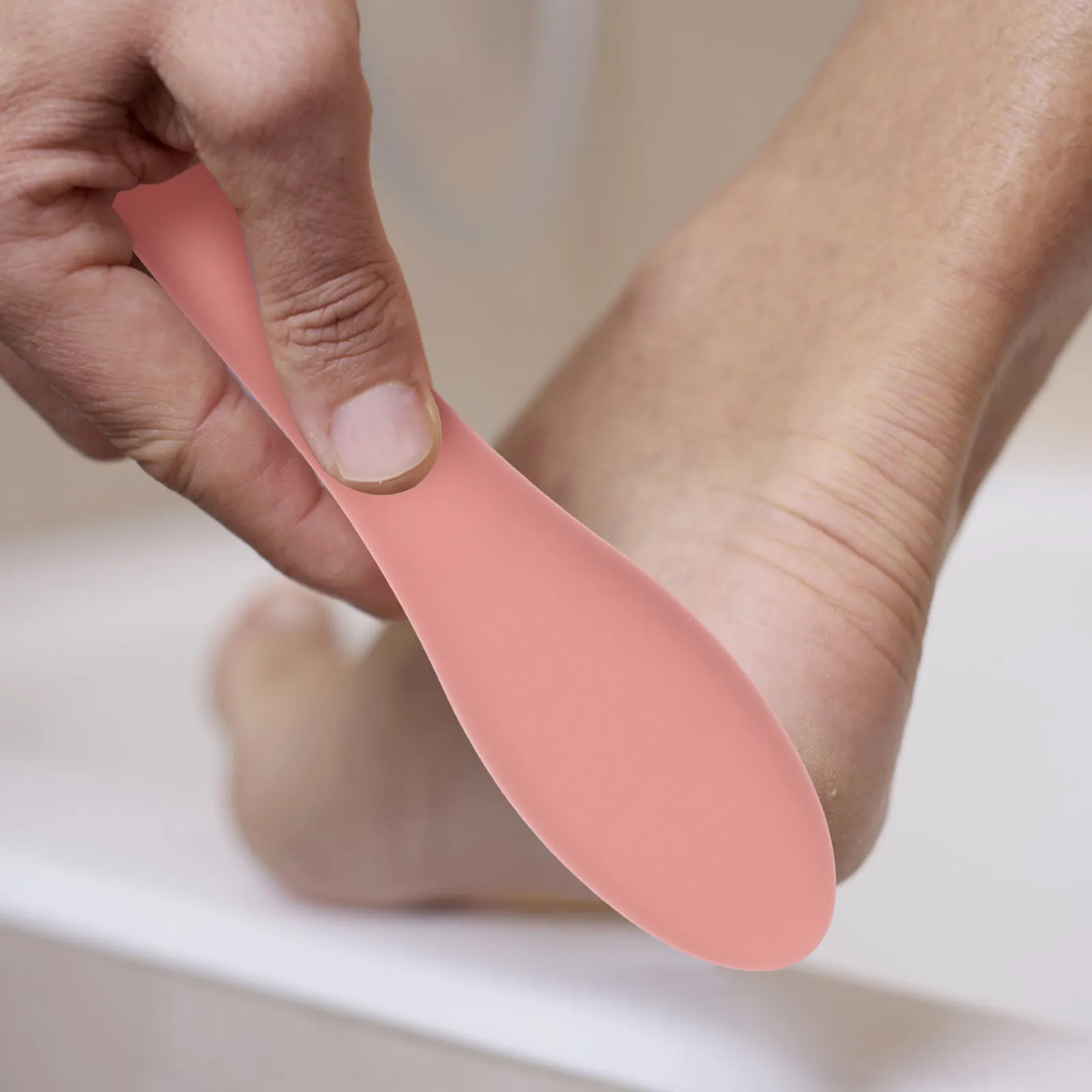 

Стеклянная пилка для ног, удалитель мозолей, инструмент для педикюра, отшелушиватель для сухой потрескавшейся кожи стоп, наностеклянная поверхность, бережное использование