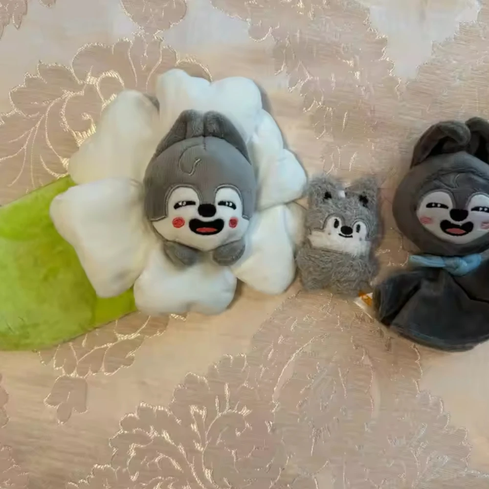 Skzoo キーホルダーぬいぐるみファンギフトペンダントおもちゃキーホルダーコレクション漫画ぬいぐるみ人形かわいいキーホルダーおもちゃ部屋の装飾ギフト