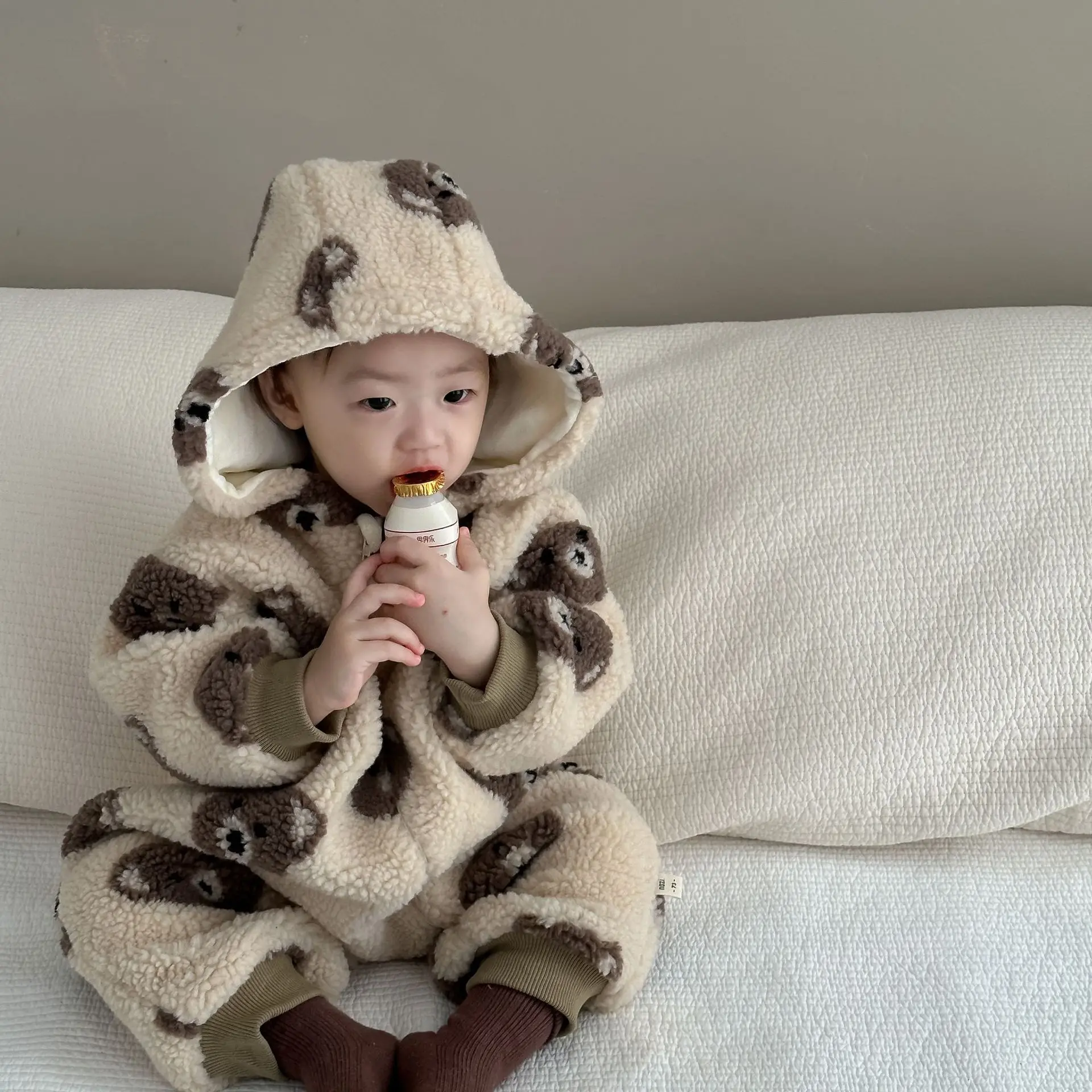 2024 Winter New Baby Cartoon Bear Plush Romper Plus Velvet Thick Infant Boy Girl Hooded Jumpsuit Newborn Toddler Clothes 0-24M