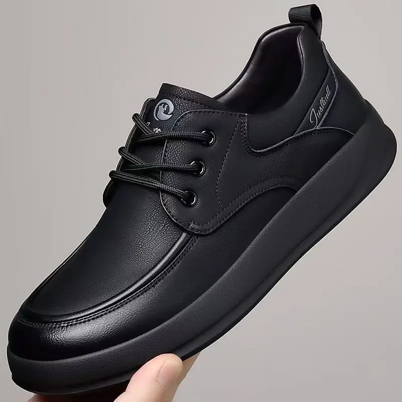 Man Genuine Leather Lace Up Casual Shoe Spring Autumn New Soft Sole Round Toe British Style Business Casual Work Shoe Board Shoe