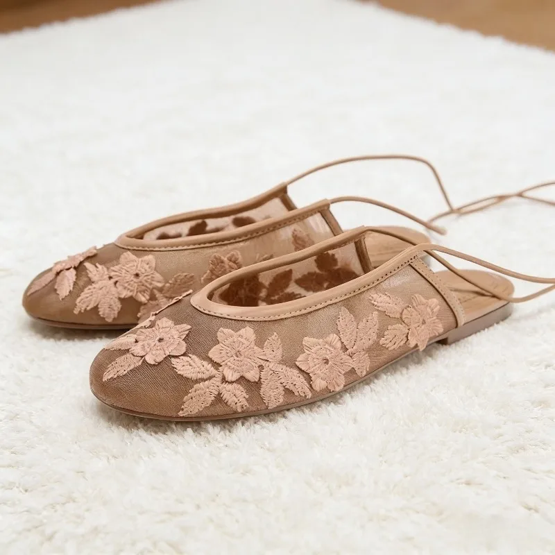 

Модные брендовые сандалии на плоской подошве с цветочной вышивкой, женская повседневная обувь с дышащей сеткой на шнуровке, элегантная неглубокая обувь Zapatos De Mujer