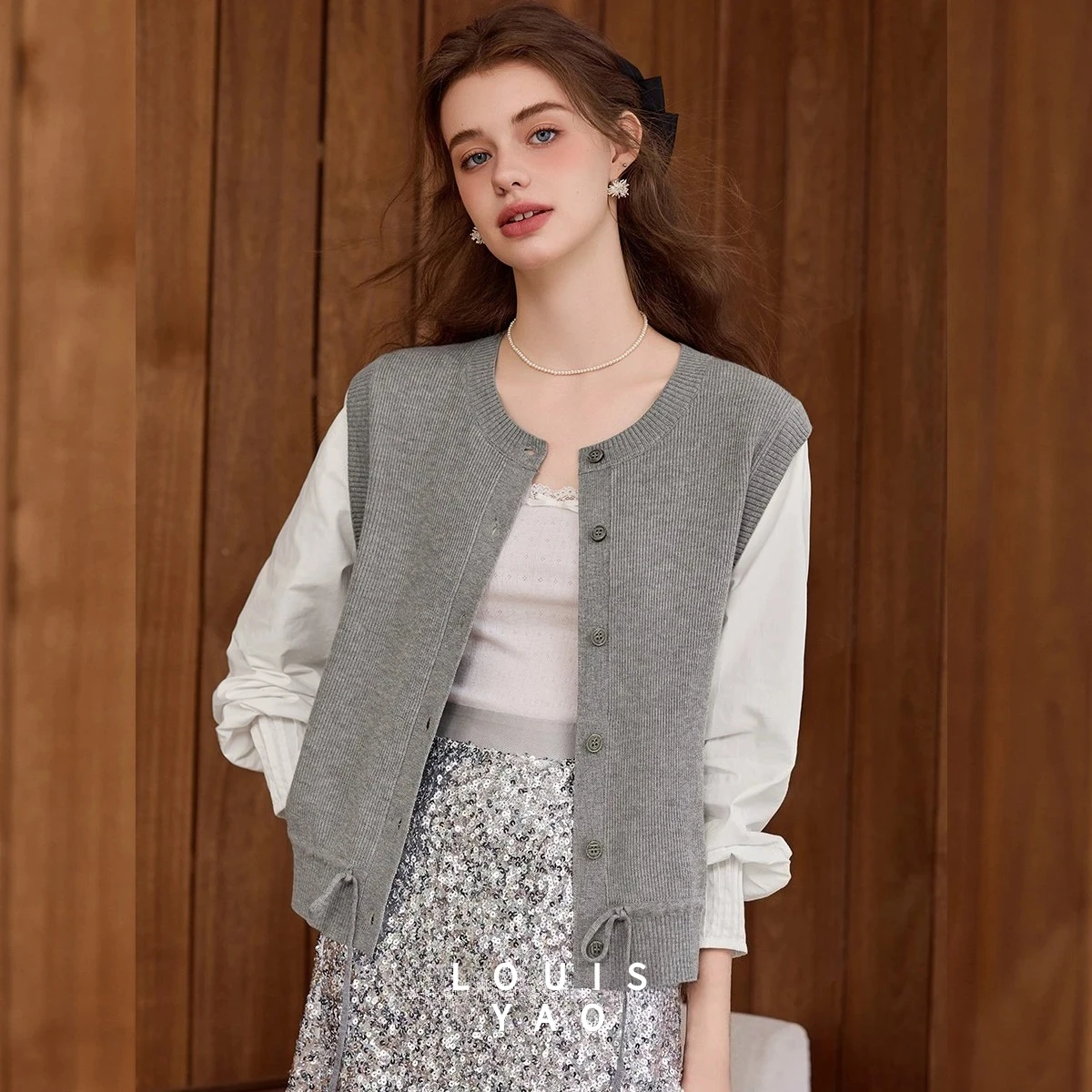 

LOUISYAO Splicing Fake Two Piece Women's Cardigan 2025 Autumn New Top Micro Elastic Round Neck Strap Women's Knitwear Shirt