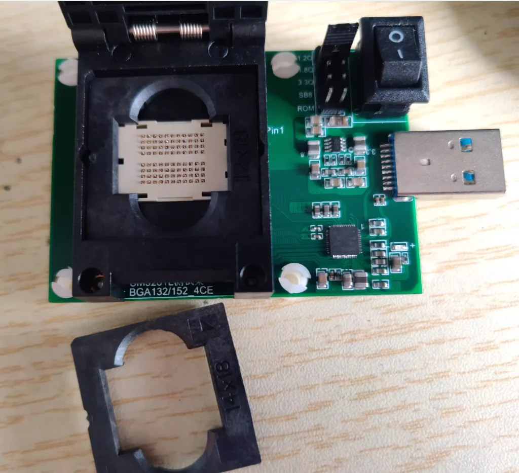 SM3281 Test Rack U Disk Lege Rack Flash Memory BGA132 / 152 4CE