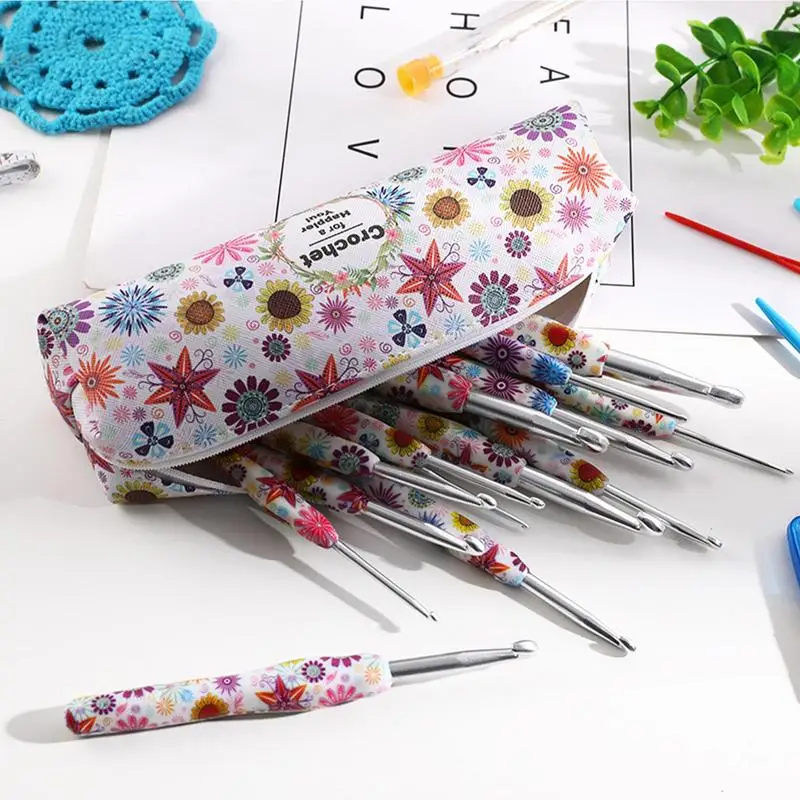 

Crochet Hooks Set 14 Sizes Ergonomic Knitting Beginners Soft Grip Crochet Hook For Teens Adults Boys Girls Enthusiasts Socks