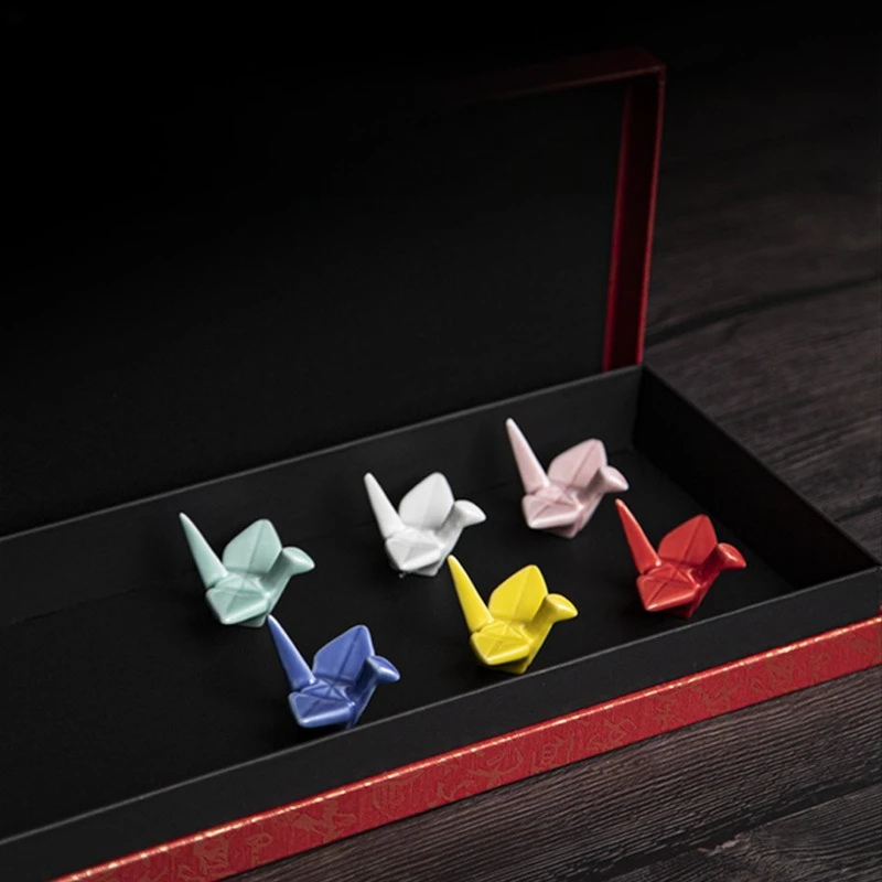 Japanese-style ceramic brush rest, cute cartoon chopstick rest, creative paper crane pen holder for writing brushes