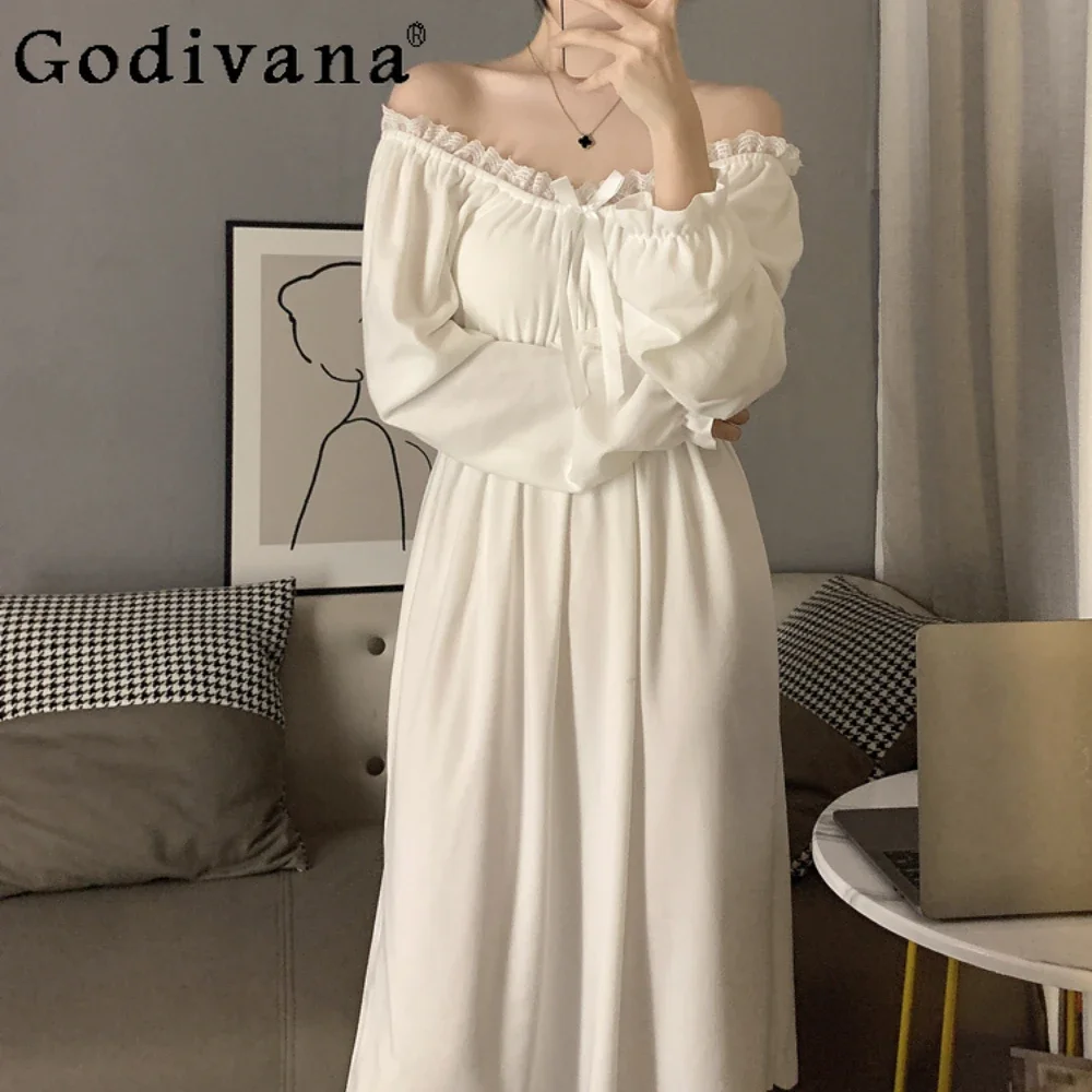 

Pajamas Women's Autumn and Winter Long Sleeve Nightdress Sexy Court Style Loungewear with Chest Pads Nightgowns Robe