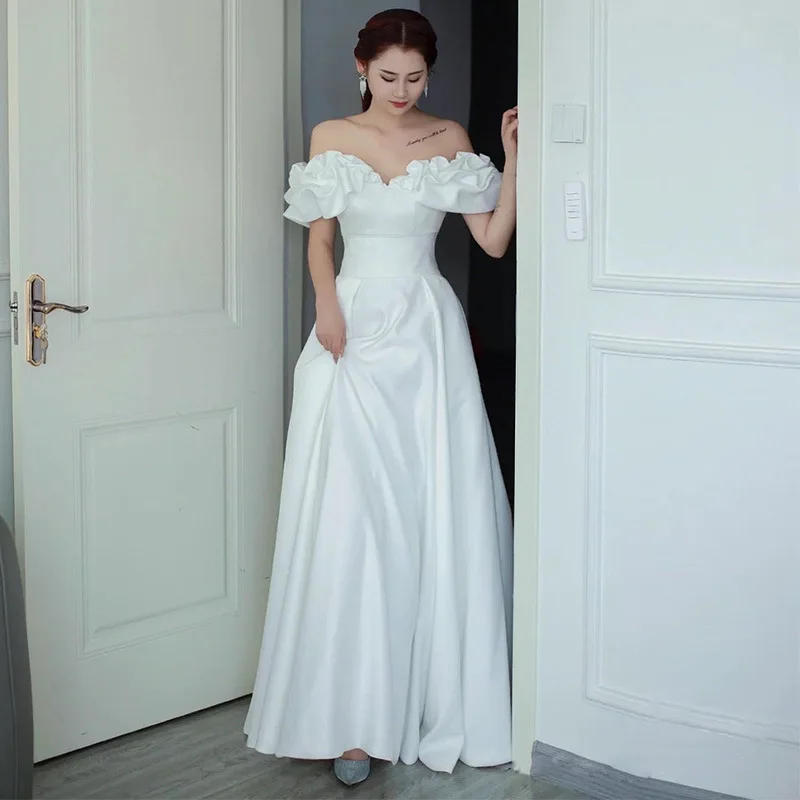 Robe de mariée drapée en satin blanc simple pour femmes, épaules dénudées, robe de mariée coréenne, séance photo personnalisée