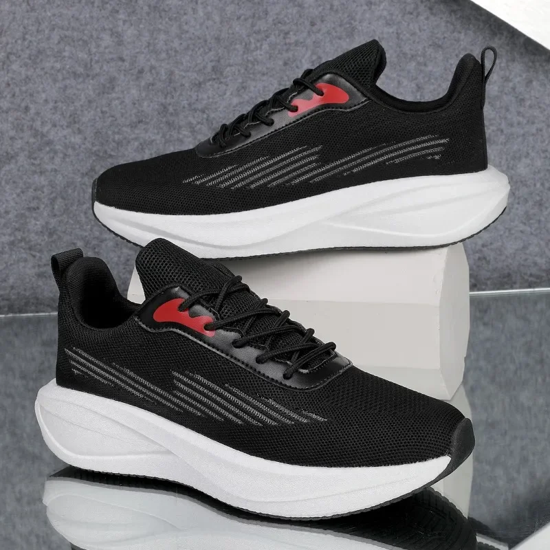 Large-sized Casual Breathable Flat Low-top Lace-up Color-blocking Comfortable Anti-slip Soft Sporty and Woven Men's Sports Shoes