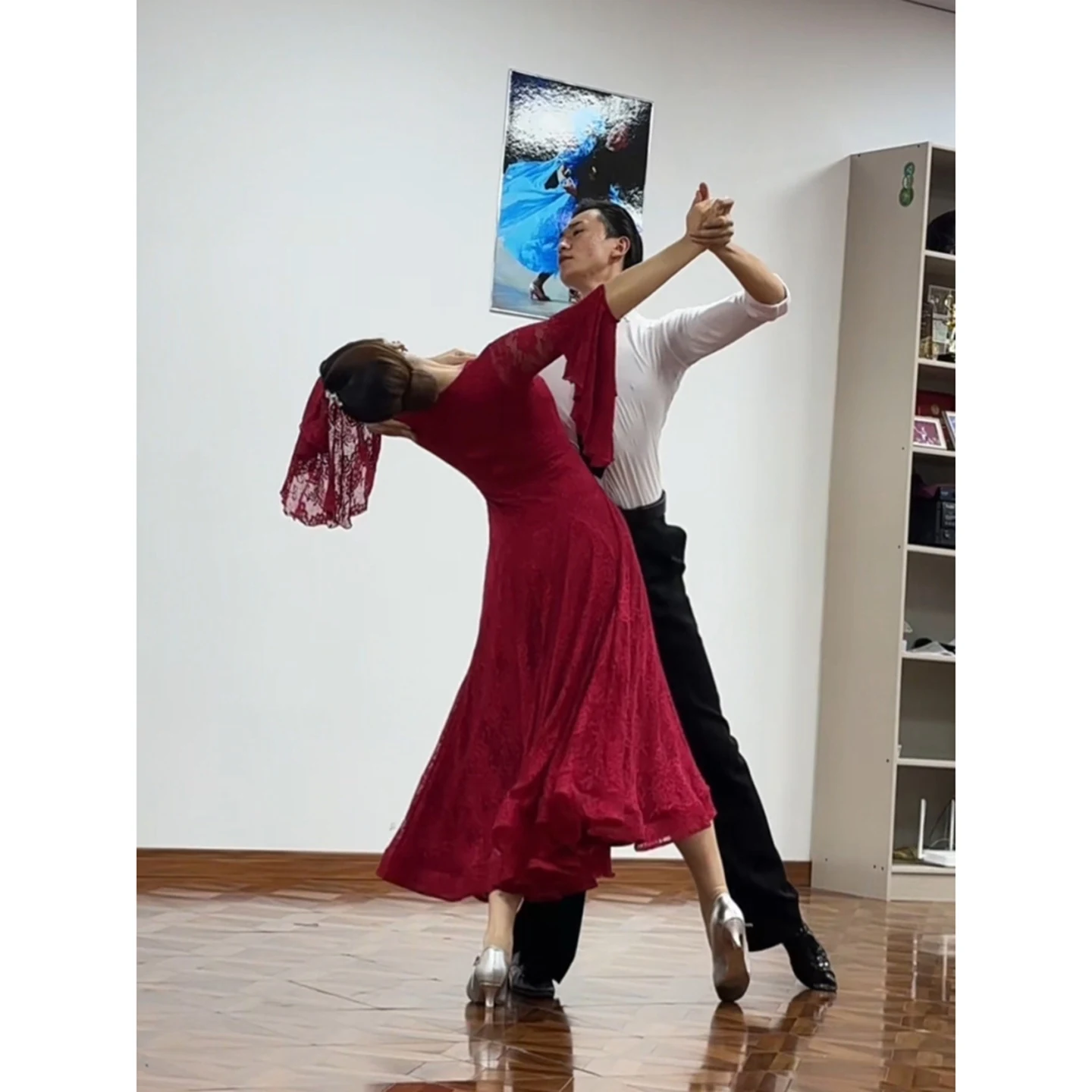 2025 Wine Red Lace Ballroom Dance Dresses Women Waltz Dance Performance Costume Prom Competition Dress Tango Dance Dress BL18079