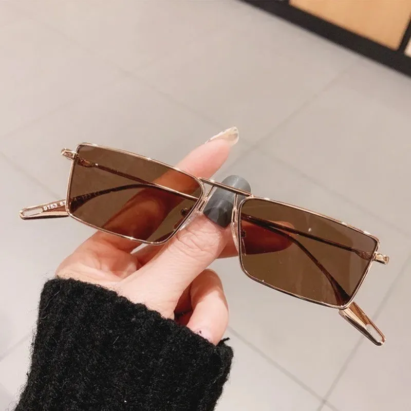 Sommermode Retro Kleine Quadratische Metallrahmen-Damenbrille Tägliches Mode-Accessoire