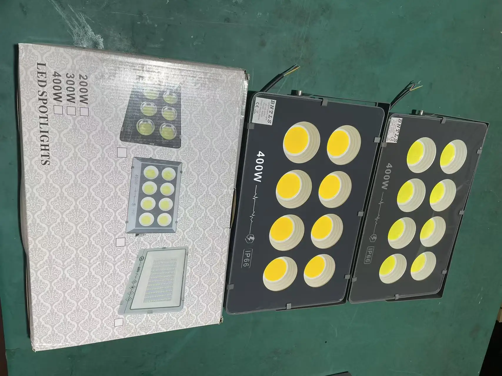 LED Lights AC110V AC220V LED Floodlight 100W 200W 300W 400W 500W 600W COB IP65 Waterproof Best Outdoor LED Floodlights