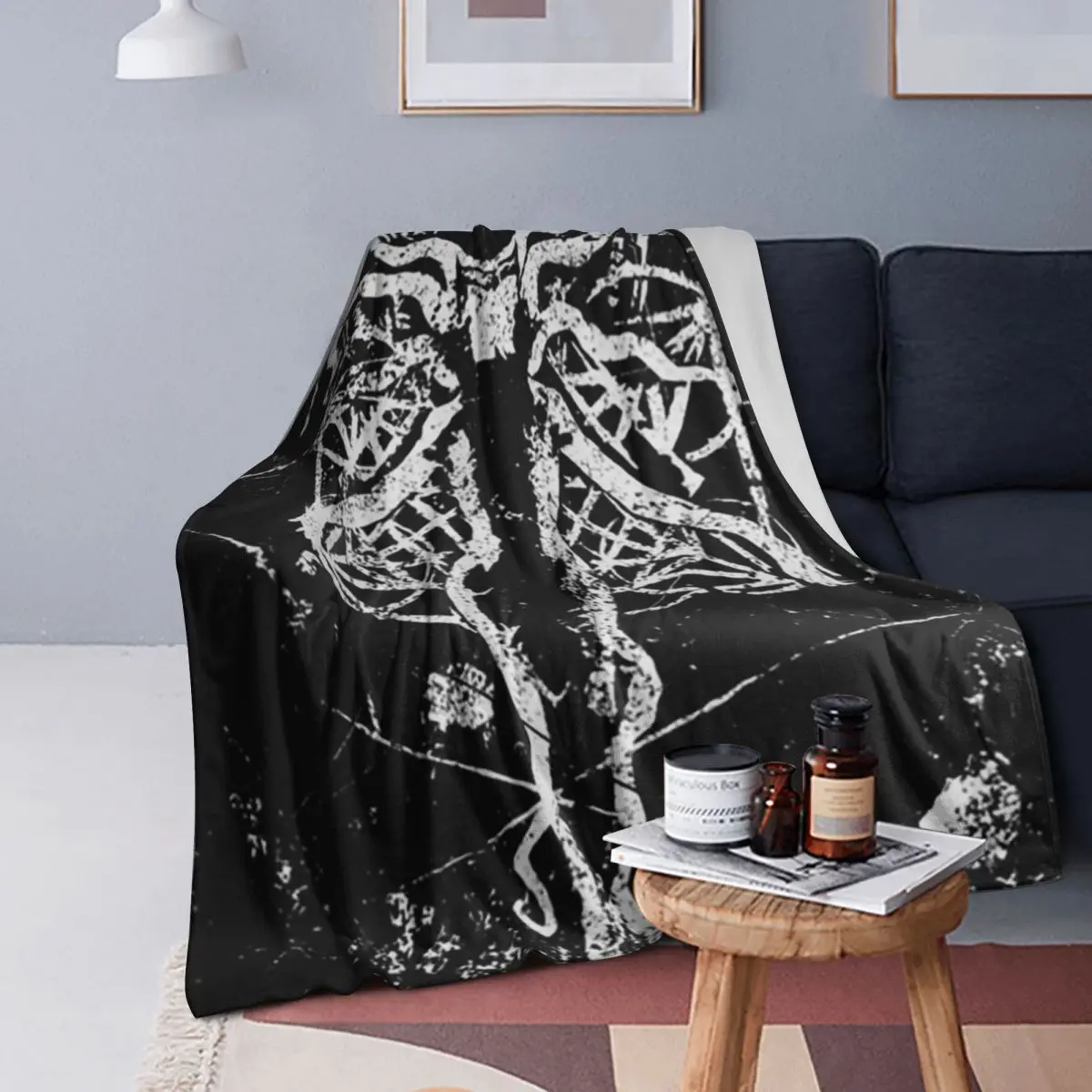

Comics Witchcraft Red Sokovian Witch Blanket Soft Warm Flannel Throw Blanket Plush for Bed Living room Picnic Travel Home Sofa