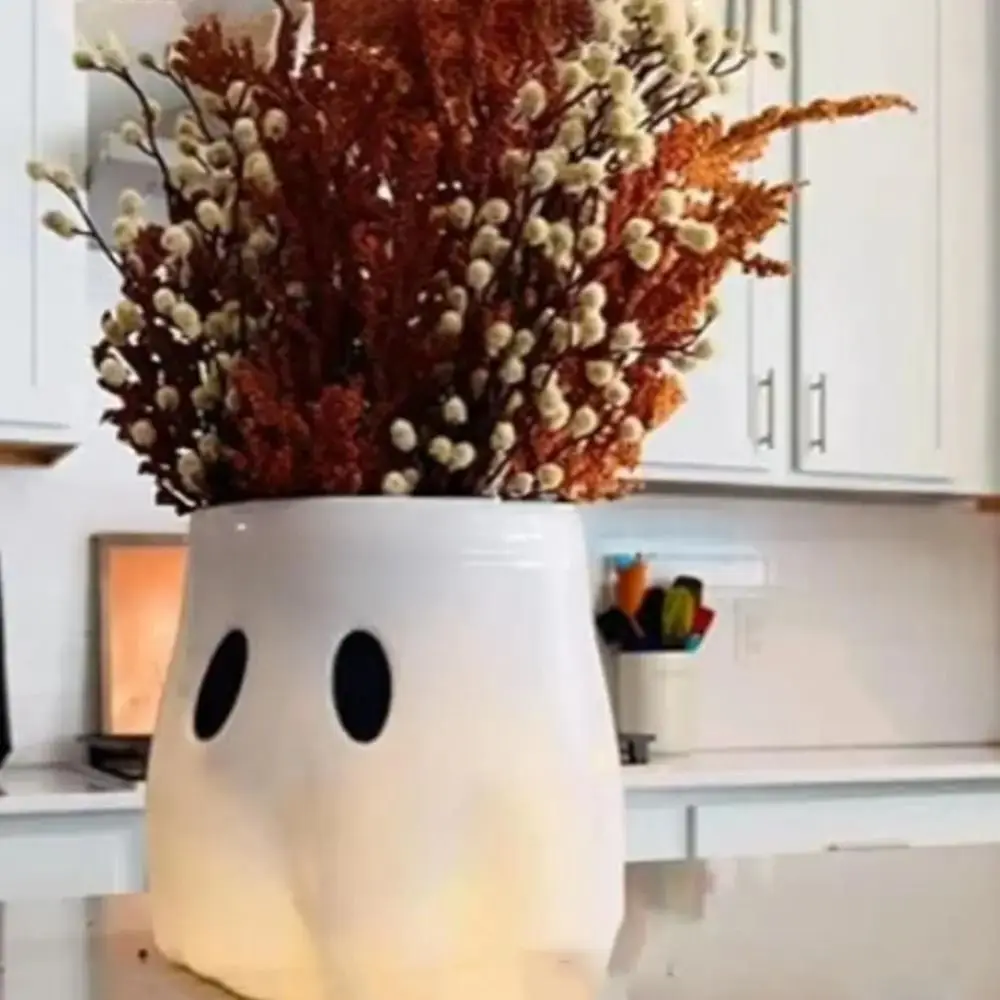 Durable Plastic Ghost Planter Ghost-Themed Haunted Design Halloween Ghost Bucket Versatile Piece Unique Gift Candy Bowl