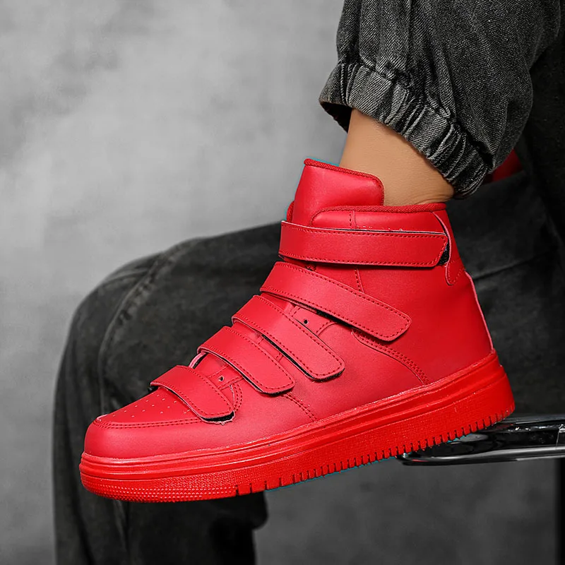 2024 Hot sale Mens Red High Top Sneakers Fashion Casual Shoes Streetwear Hip Hop Skateboarding Shoes Men Black Leather Sneakers