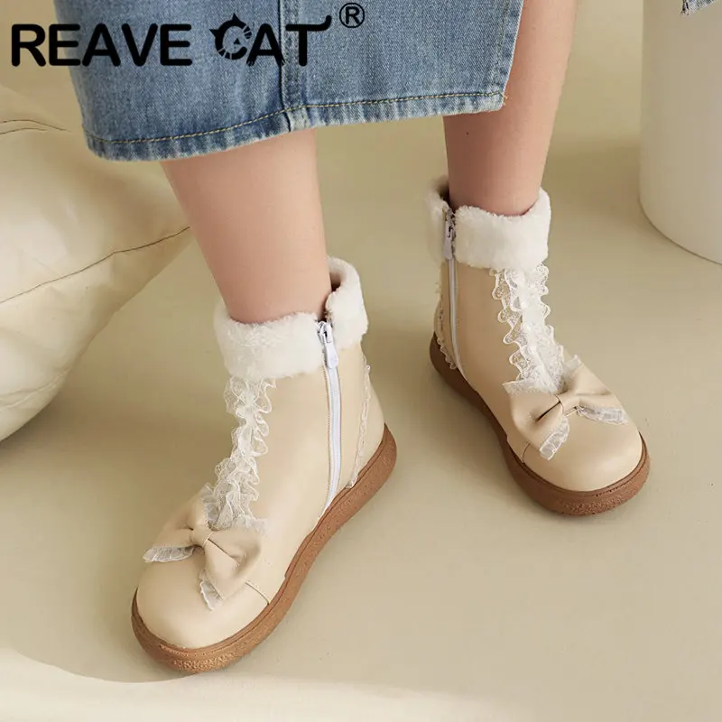 

REAVE CAT Брендовые милые зимние сапоги для девочек Повседневные ботильоны с круглым носком и круглым носком Весенние толстые каблуки 3,5 см с бантом Маленький размер 28 29