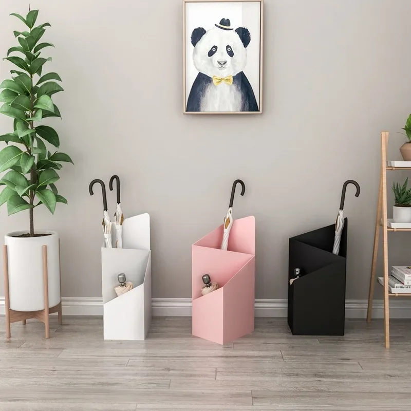 

Nordic Metal Entryway Umbrella Stand Stylish Iron Bucket Home and Office Freestanding Storage Rack Elegant Functional Decor