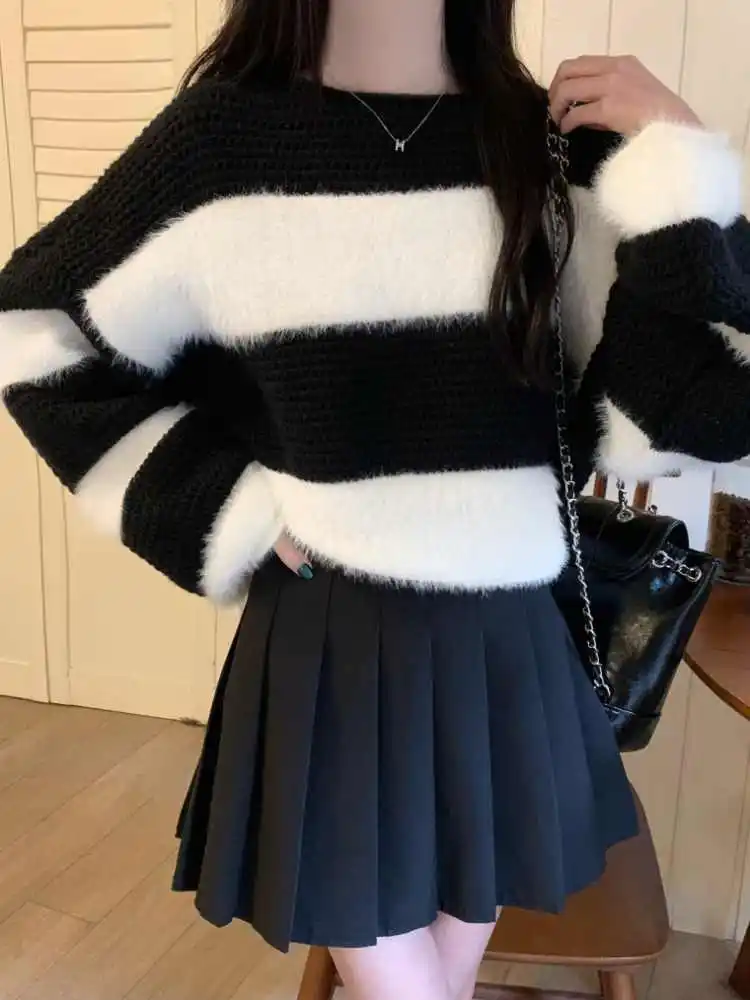 Short Maillard Coffee Striped Fleece Jacket Loose Lazy Neckline Paired Knitted Pullover 2024 Autumn Winter New Women's Top