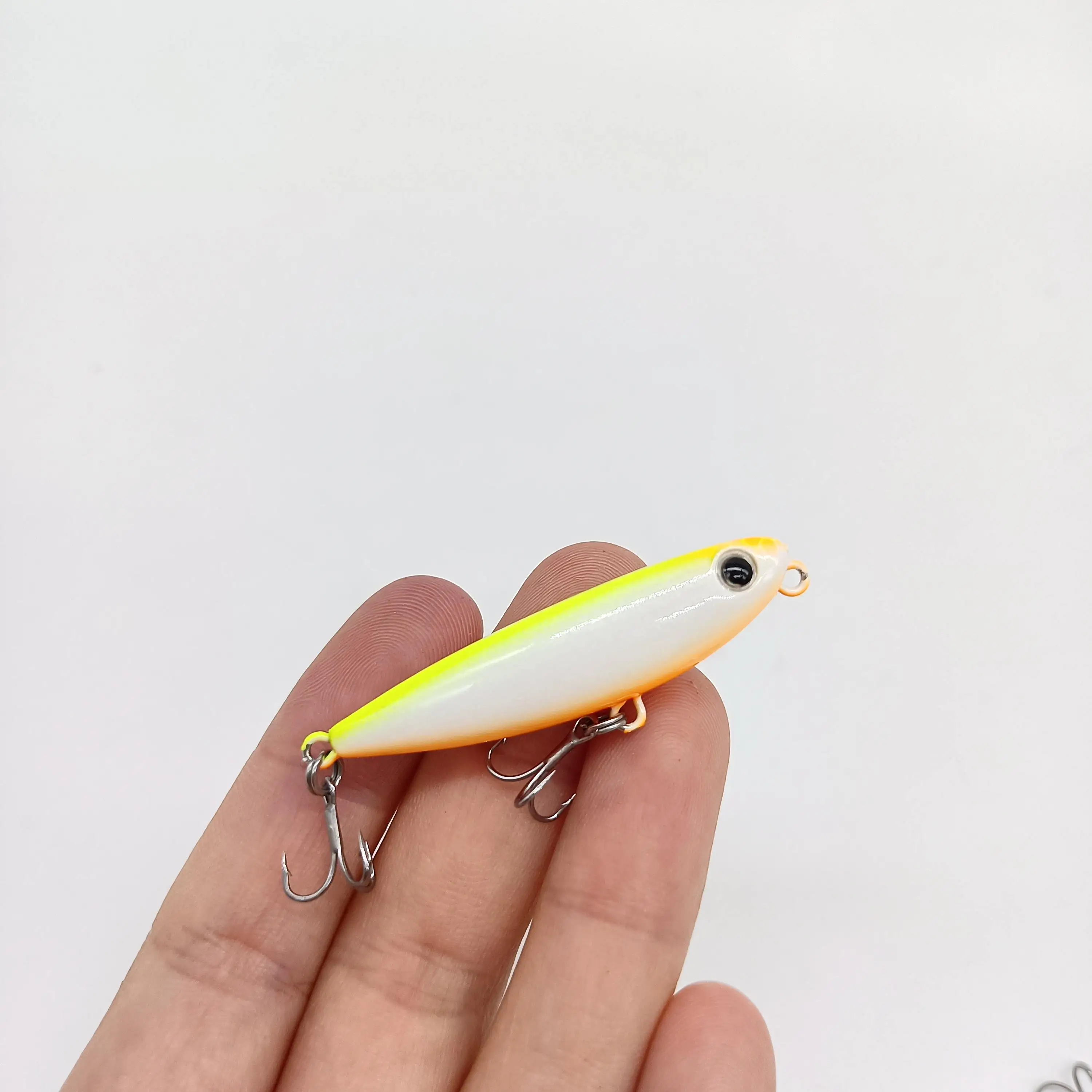 DUODUOYU 1PCS Neue Mini Schwimm Bleistift Angeln Locken 2,8g/50mm Kleine Spaziergang Hund Künstliche Salzwasser harten Köder Bass Fishing Tackle