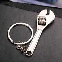 1PCS Universal Mini Wrench Keychain Portable Hand Tool Metal Adjustable Jaw Spanner Key Chain Wrench Hand Repairing Tools