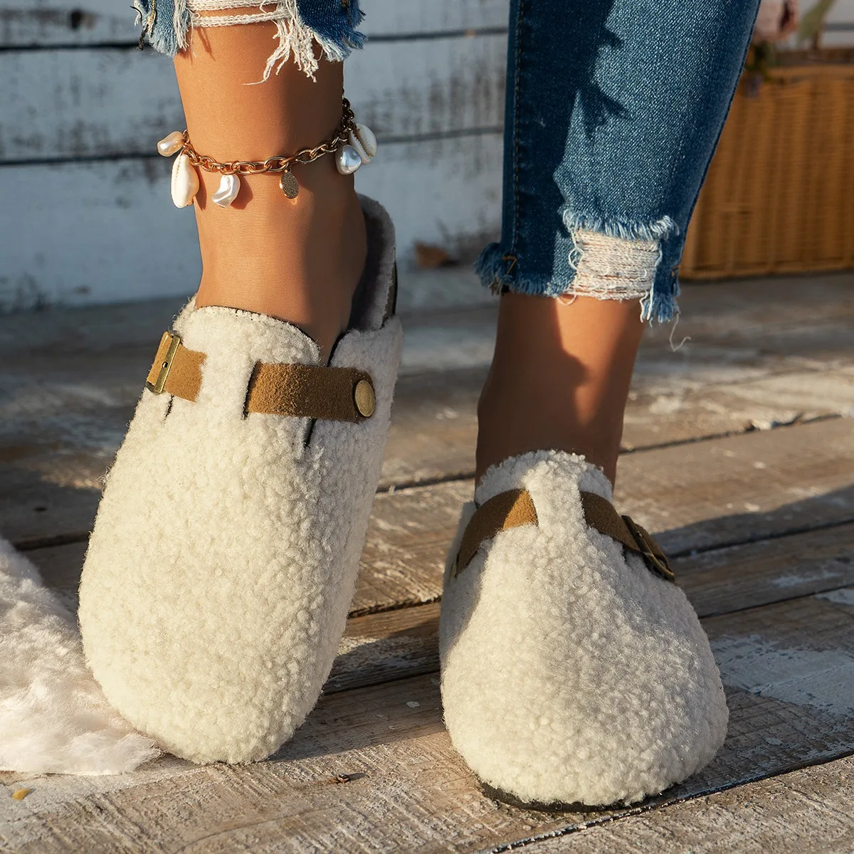 Vrouwen Slippers Muilezels Bont Vrouwen Schoenen Winter Nieuwe Gesp Flats Platform Wandelen Pluche Dames Slides Casual Warme Indoor Laarzen Vrouwen