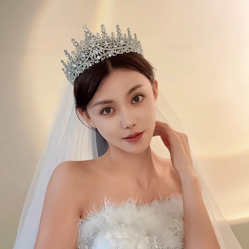 

Блестящая корона с цветочным узором из страз, ажурные ободки для невесты и принцессы, роскошные украшения для головы для дня рождения, свадьбы и вечеринок