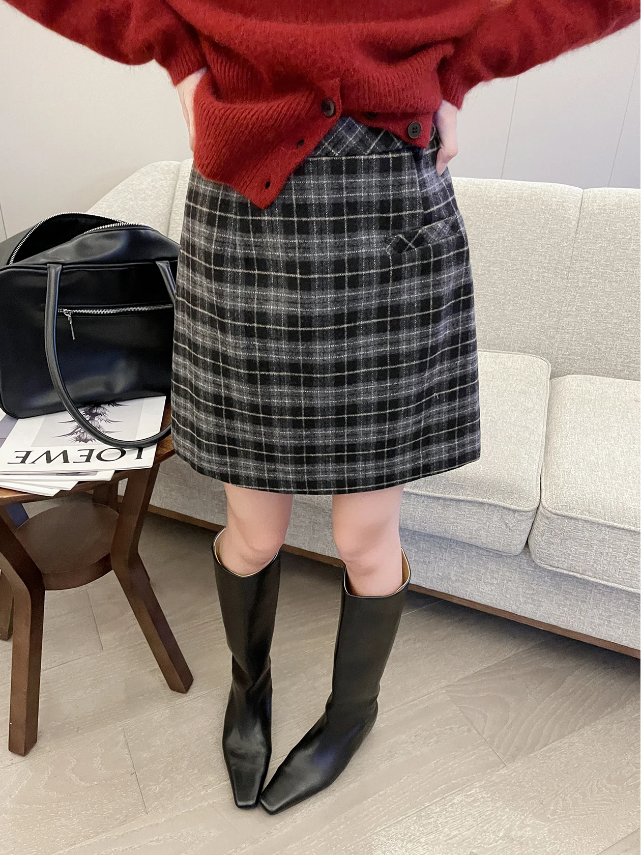 

Женская шерстяная юбка в клетку с высокой талией, зима 2025, новая универсальная ретро-модель в студенческом стиле, повседневная, А-силуэт, с боковой молнией