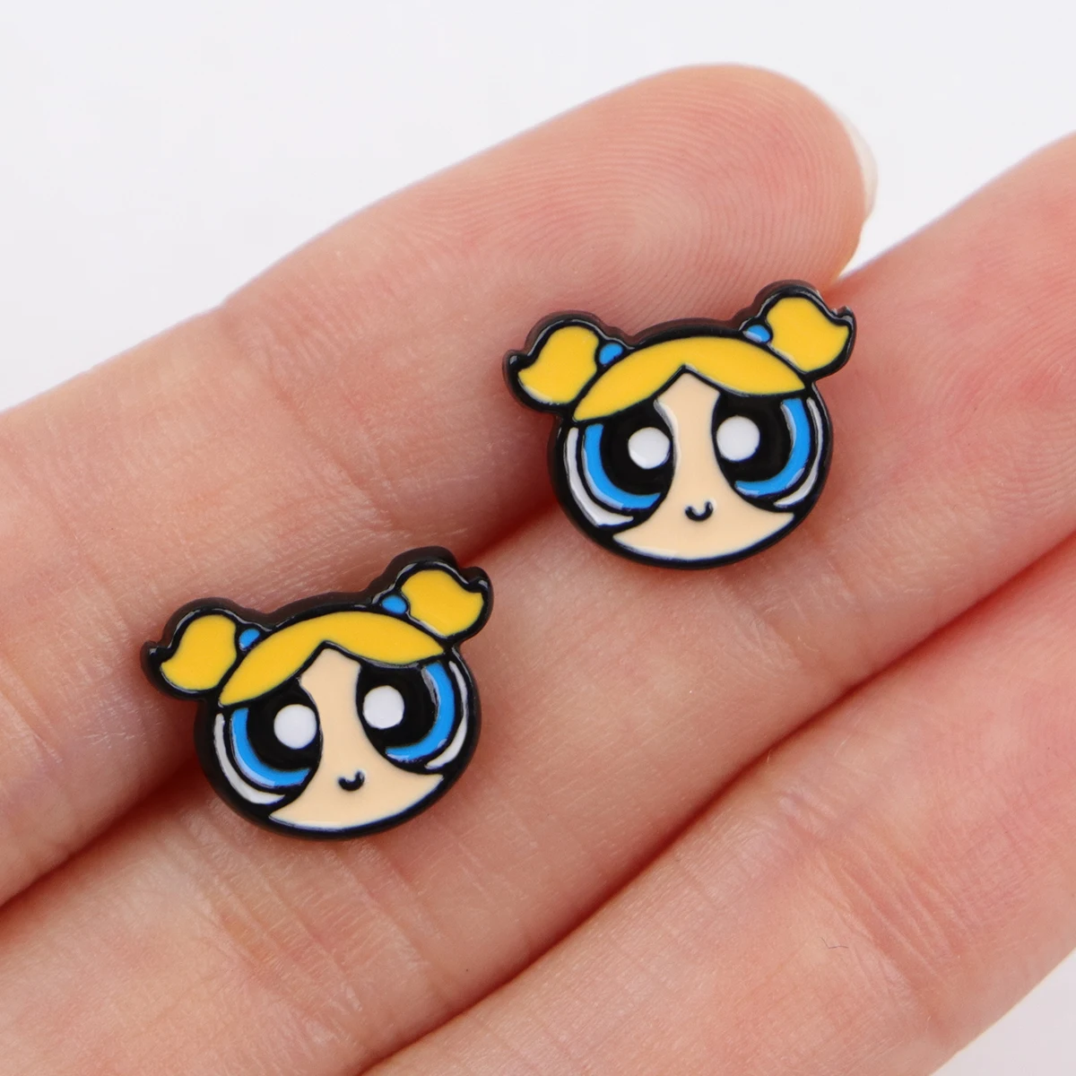 Anting Anak Perempuan Lucu untuk Wanita Anting Kancing Baja Tahan Karat Penjahat Lucu Perhiasan Korea Aksesori Cosplay Hadiah Pesta Mainan Anak-anak