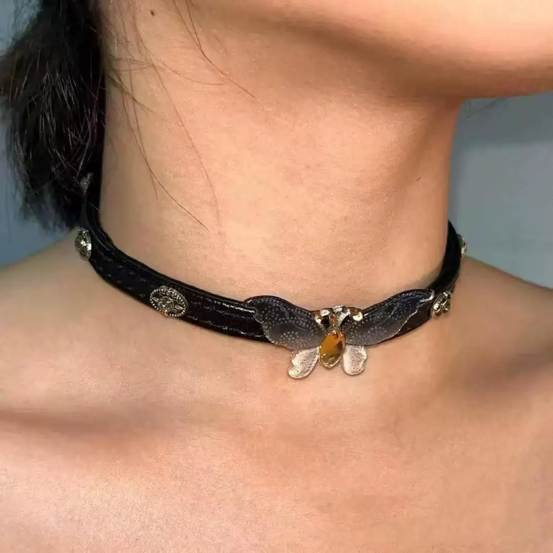 Sweet and Cool  Fashion Dark theme Gradient color Y2K trend Girl Power style  Butterfly Pendant Leather Alloy Collar chain