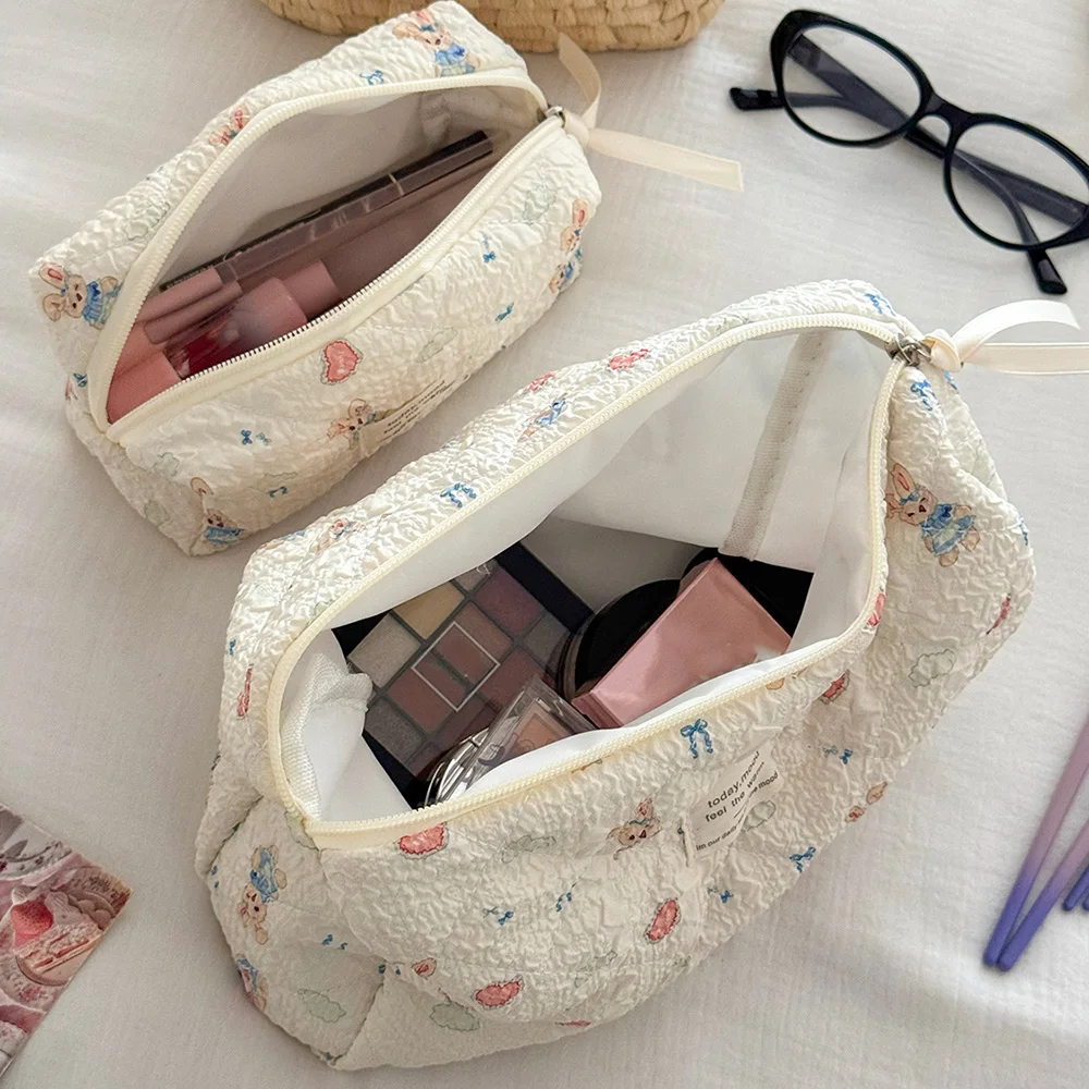 Niedliche Cartoon-Tier-Kosmetiktasche für Damen, große Kapazität, gesteppte Tragetasche, Reiseveranstalter, Make-up-Aufbewahrung, Handtasche als Geschenk – Detail 6