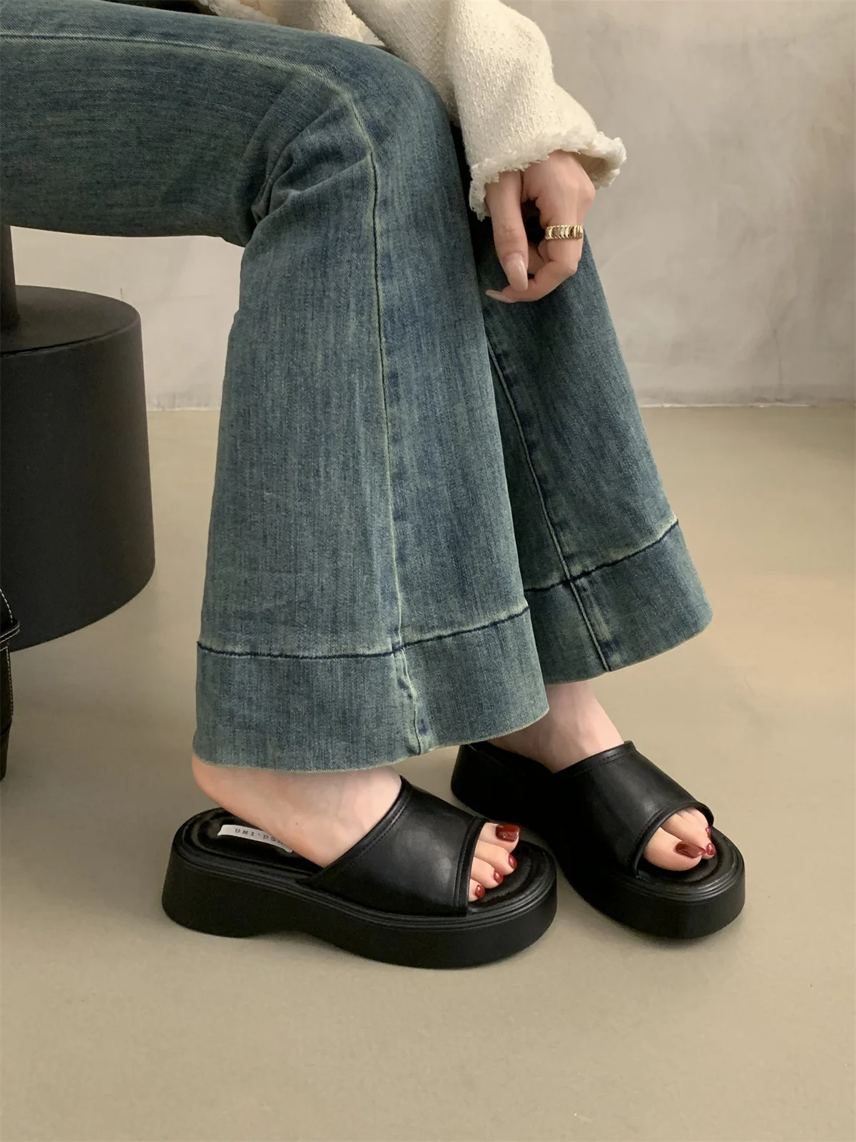 Slip-On Clogs Platform Loafers Slippers Comfortable Designer Elevated Sandals for Women Zapatos De Mujer Slides Non-slip Trend