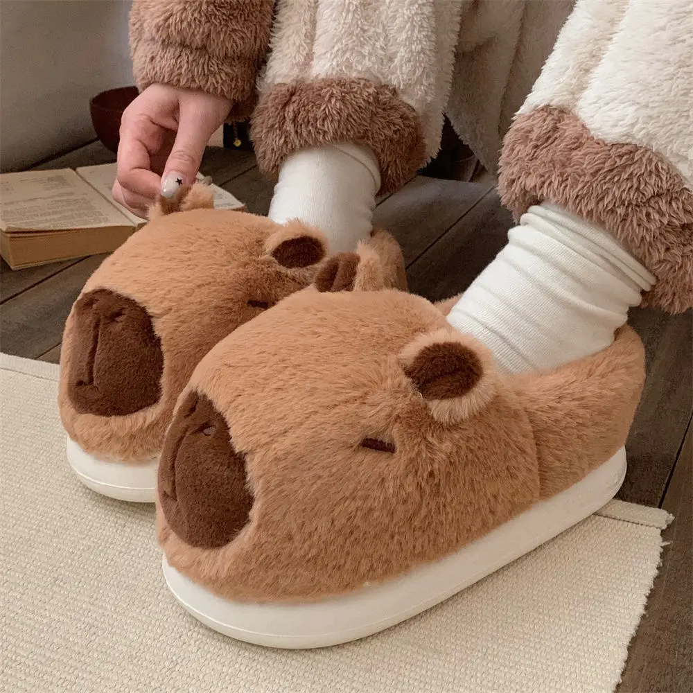 

Vivid kawaii capybara slippers woman winter furry slides shoes home slippers women funny animal fluffy scuff shoes indoor sliper