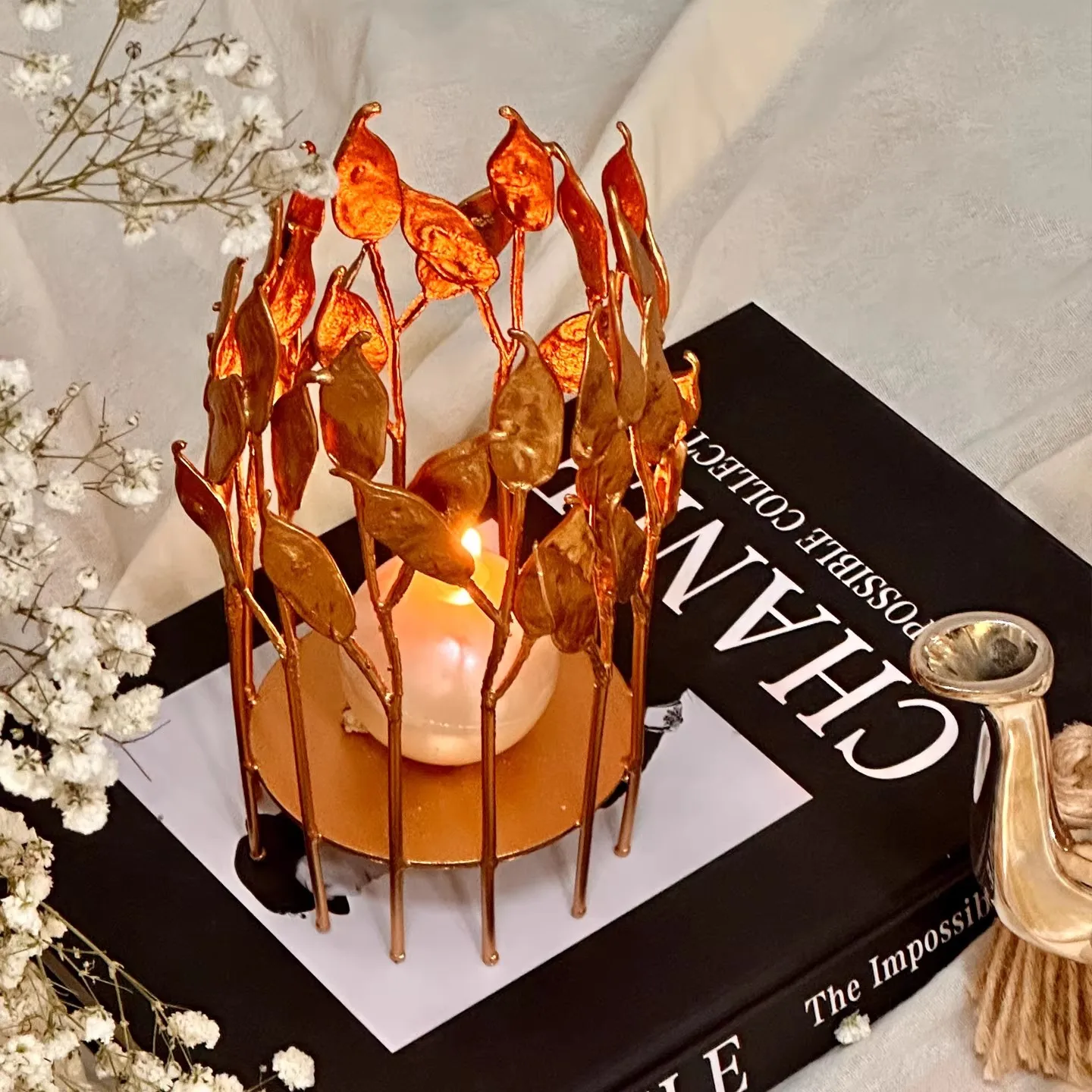 Original retro light luxury Italian medieval wabi candlestick geometric creative leaf-like laurel candlestick