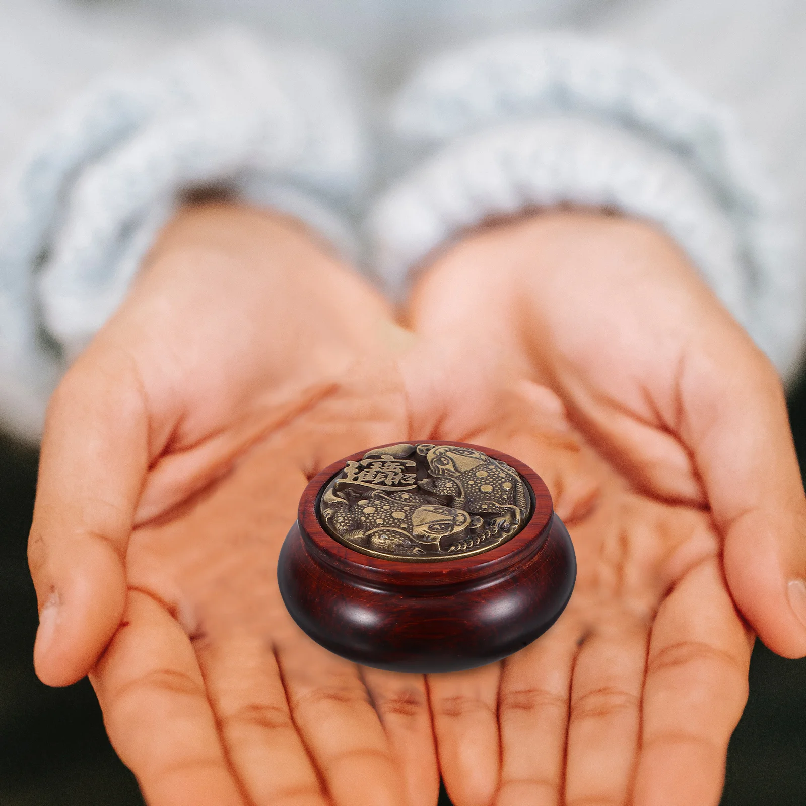 

2 шт. фиолетовые шарики Бадинг из сандалового дерева, натуральная текстура дерева, двусторонний дизайн для терапии рук, расслабления мышц, осознанности