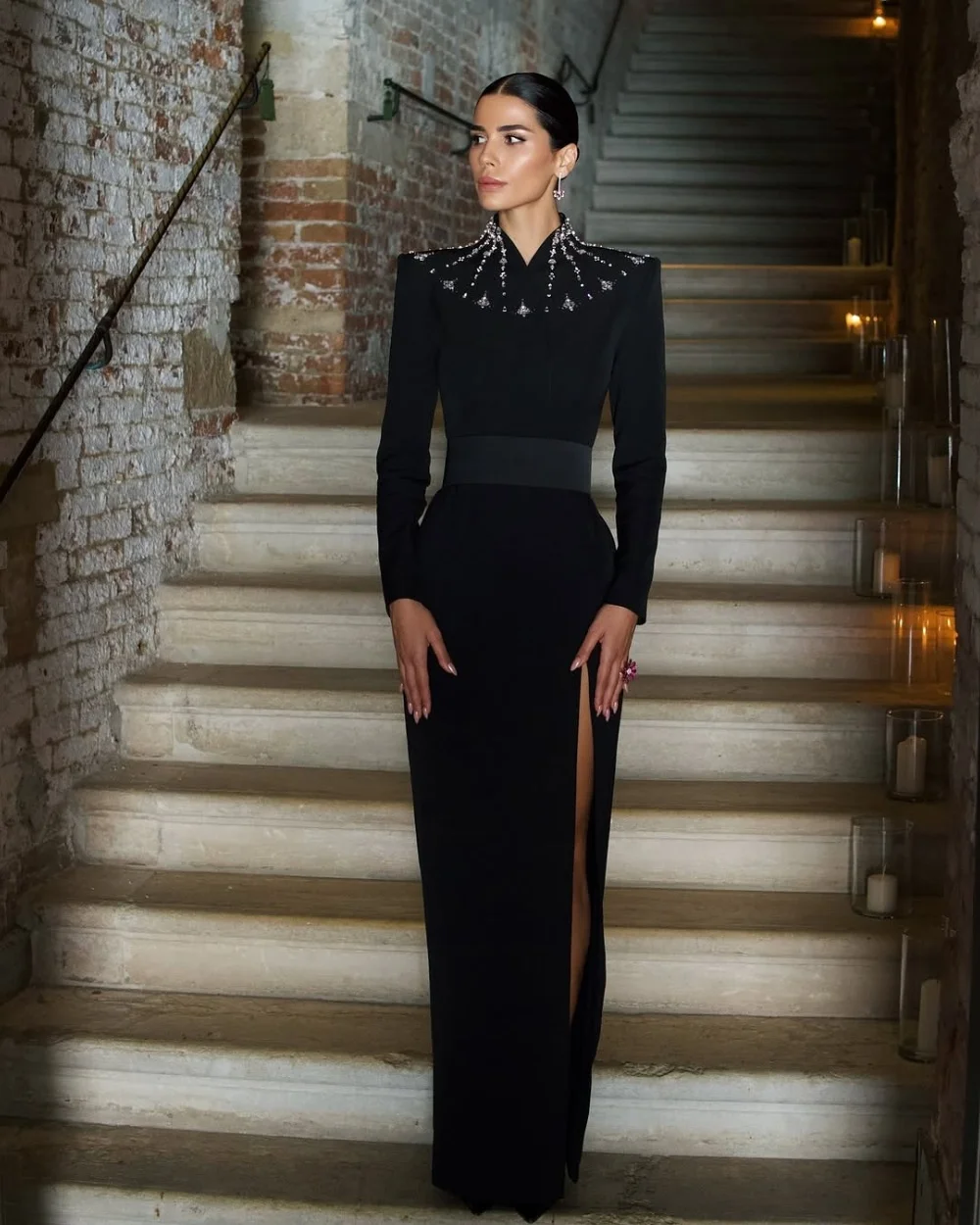 

Customized Formal Modern Style Jersey Pleat Rhinestone Straight High Collar Long Dresses Bespoke Occasion Dresses High Quality