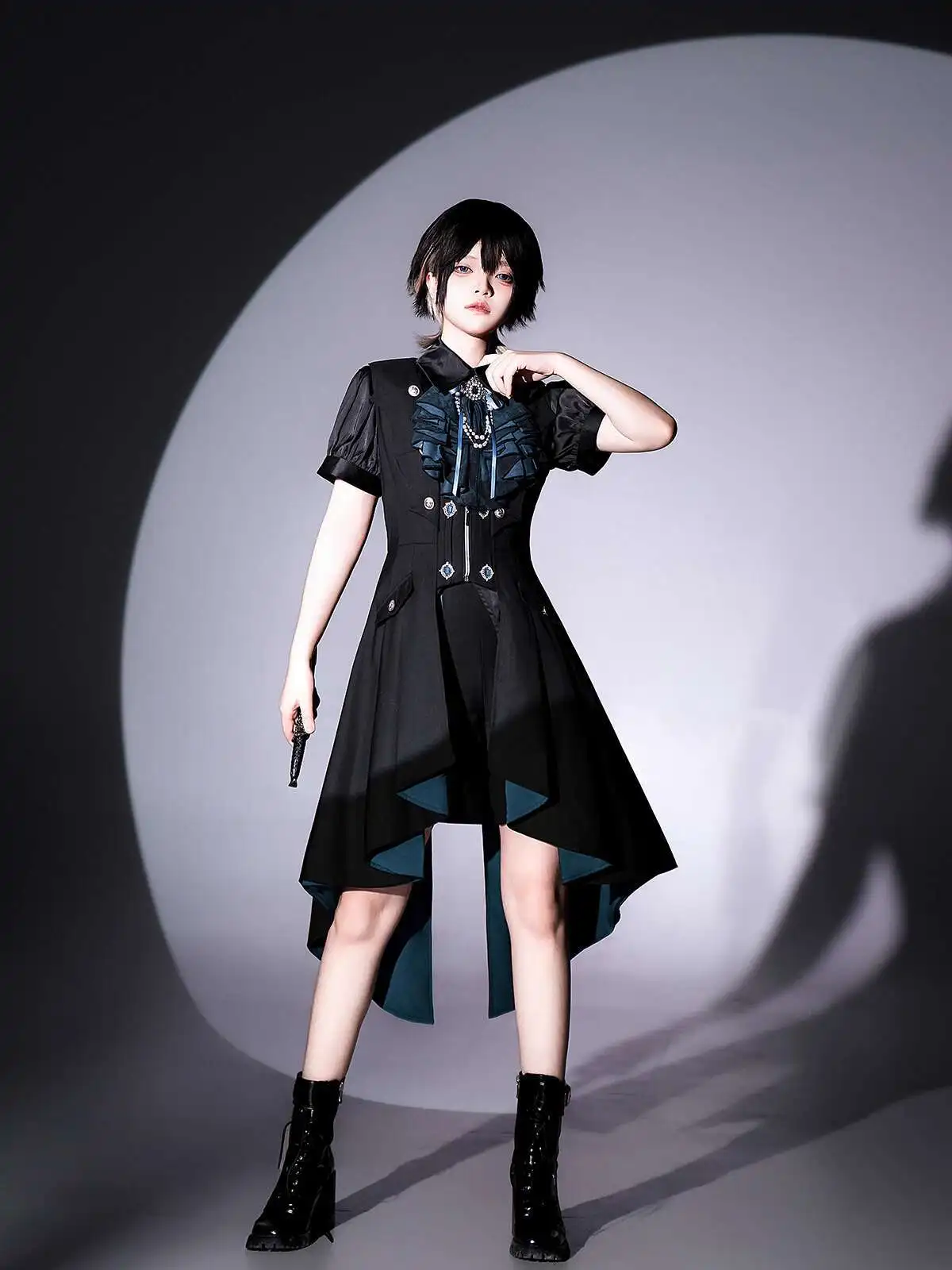 Baru Fiesta Karnaval Halloween Karena Cosplay Deep Joy Dark Tune Prince Seri Lolita Mantel Gaun Celana Pendek Setelan Atasan Dasi Kupu-kupu