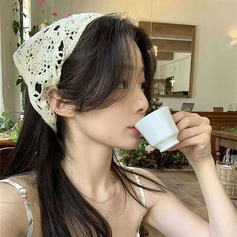 

Sweet French Pastoral Style Triangle Headband Handmade Crochet Little Flower Headscarf Hat Knitted Headband Towel Spring Summer