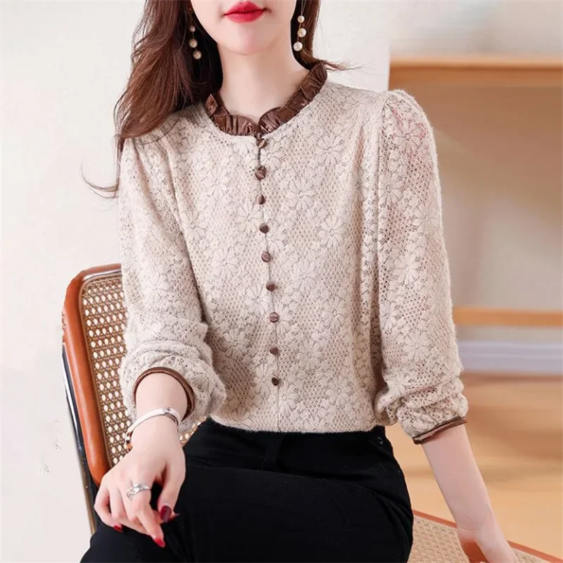 Grace Lace Tshirts Ladies Tees Solid color Bottom Tops Folded Patchwork Top Fashion Woman Jumper Loose Hollow Out Female T-shirt