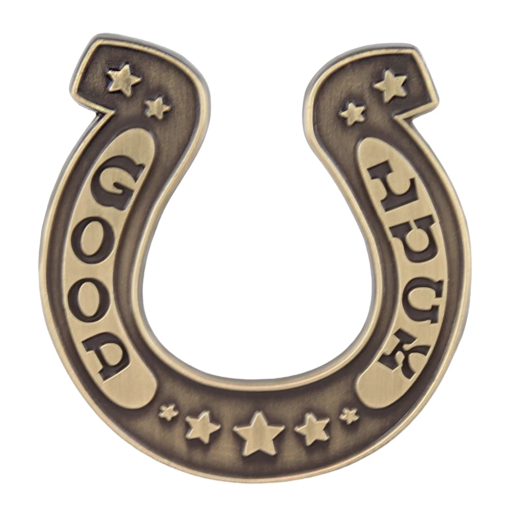 Good Luck Horseshoe Brooch Creative Hollowed Out Retro Metal Lapel Pin Fashion Personality Creative Badge Backpack Decoration