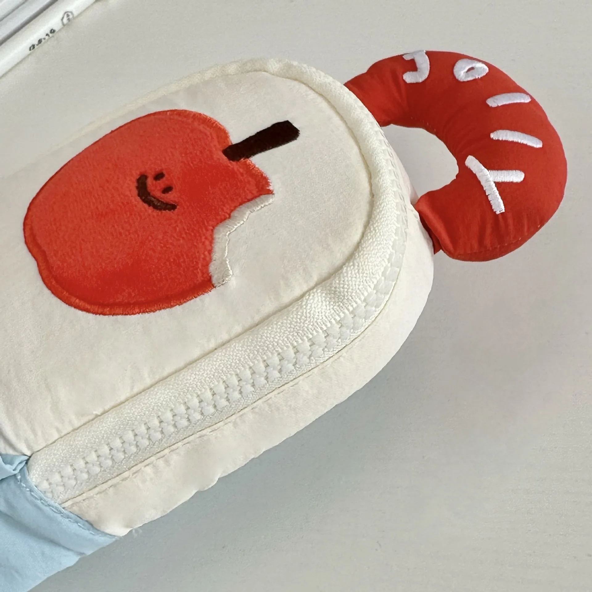 Astuccio per matite estetico di grande capacità Cartoon Ins per studenti delle scuole superiori Organizzatore di cancelleria portatile in piedi