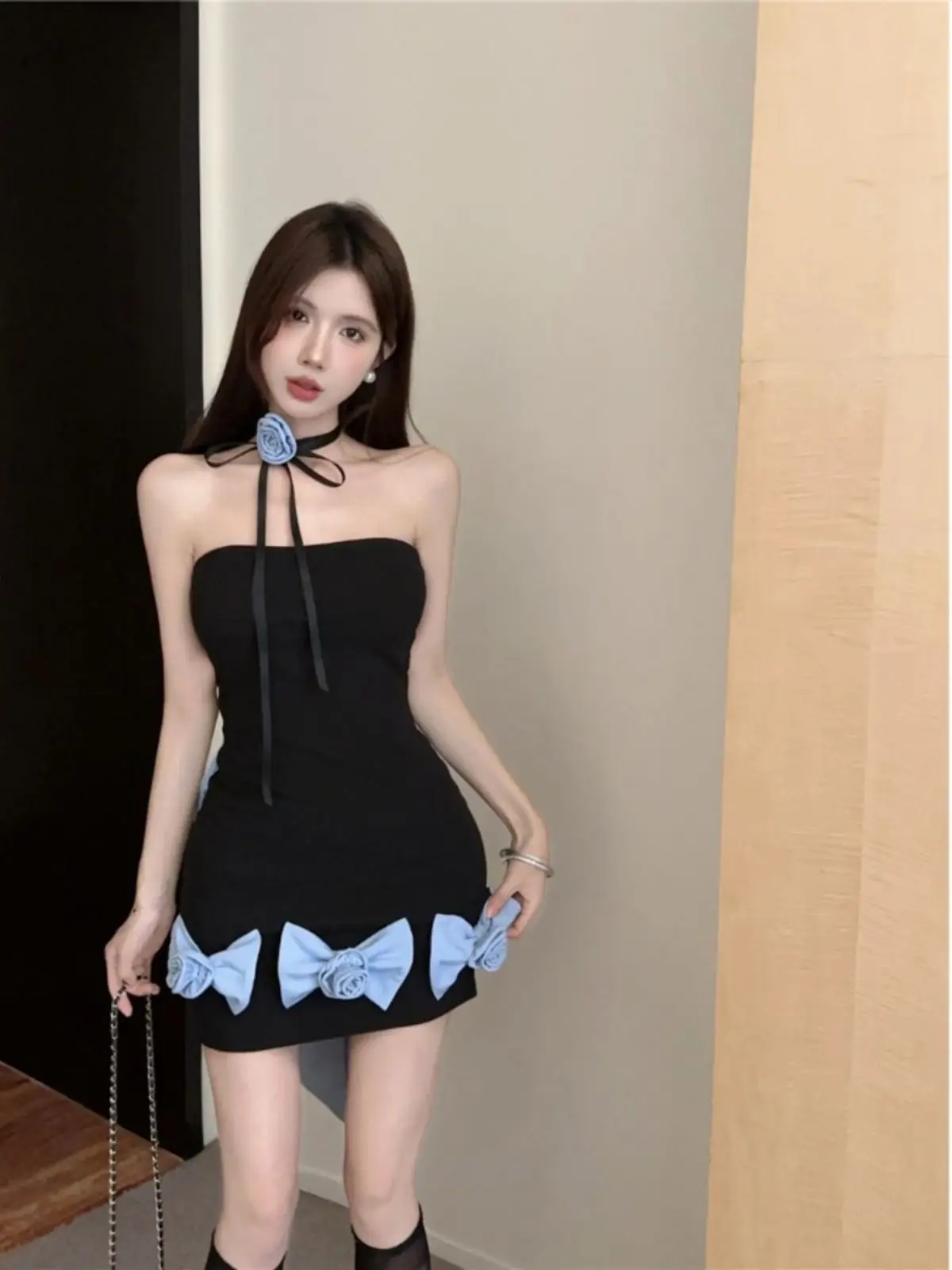 Spicy Girl Color-blocking Bow Three-dimensional Rose Dress with Hollow-out Back, Sexy Waist-cinching Short Skirt for Women