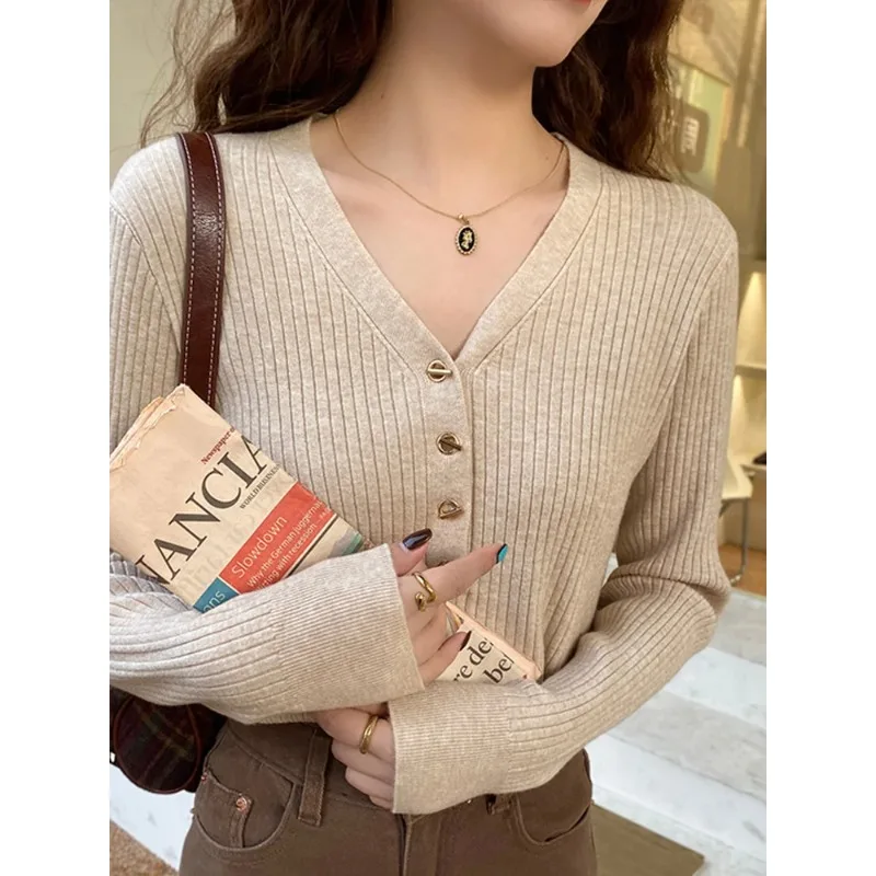 الموضة الكورية الخامس الرقبة بلون طويلة الأكمام المرأة محبوك قاعدة سترة الخريف والشتاء جديد بسيط بلوزة كاجوال القمم