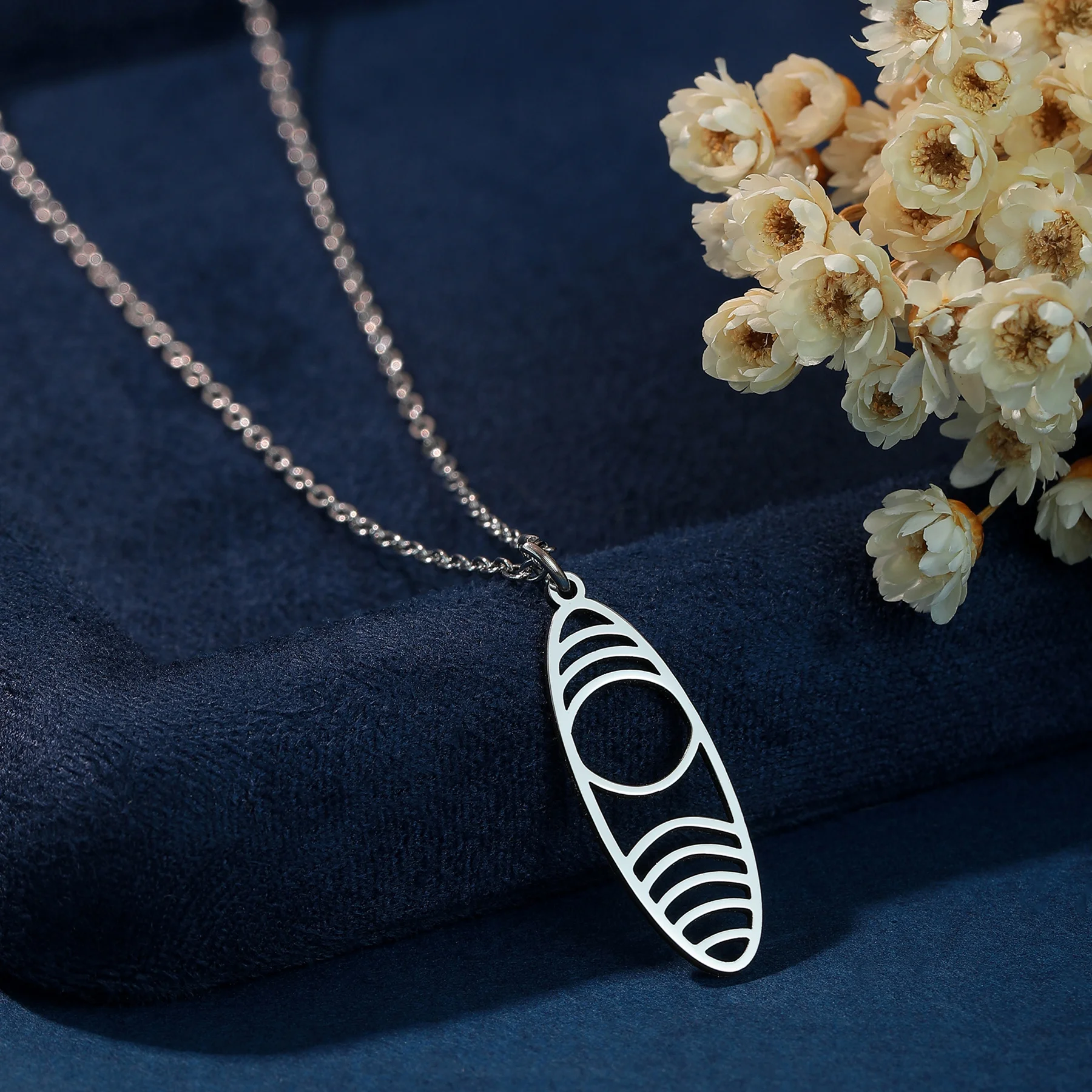 Kinitial Edelstahl-Halskette mit geometrischem ovalem Anhänger für Damen, trendiger Schmuck, koreanische Halskette