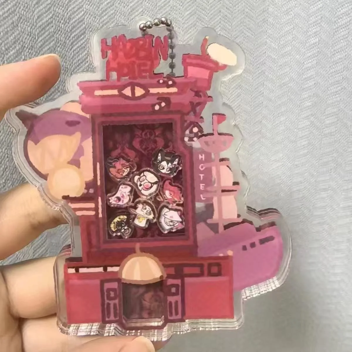Hell Inn Surrounding Alasto Cosplay Swinging Doll Machine Keychain Pain Bag Pendant Gift
