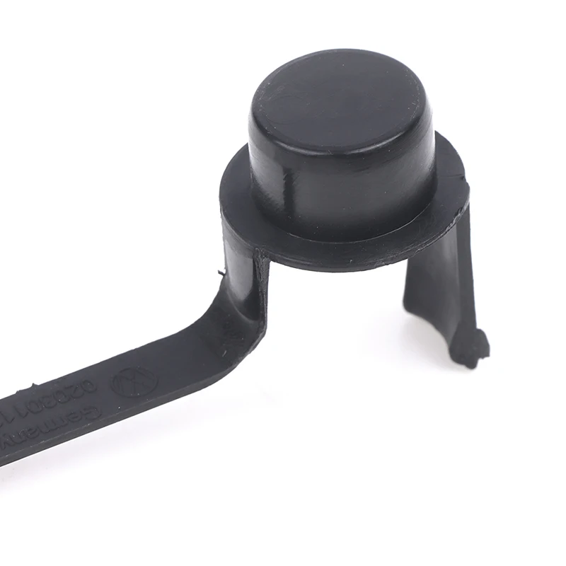 High Quality ! 1Set Plastic For MK1 MK2 Golf Gearbox Inspection Plug/Cap 020301129D 020301132 020301129 High Quality Brand New