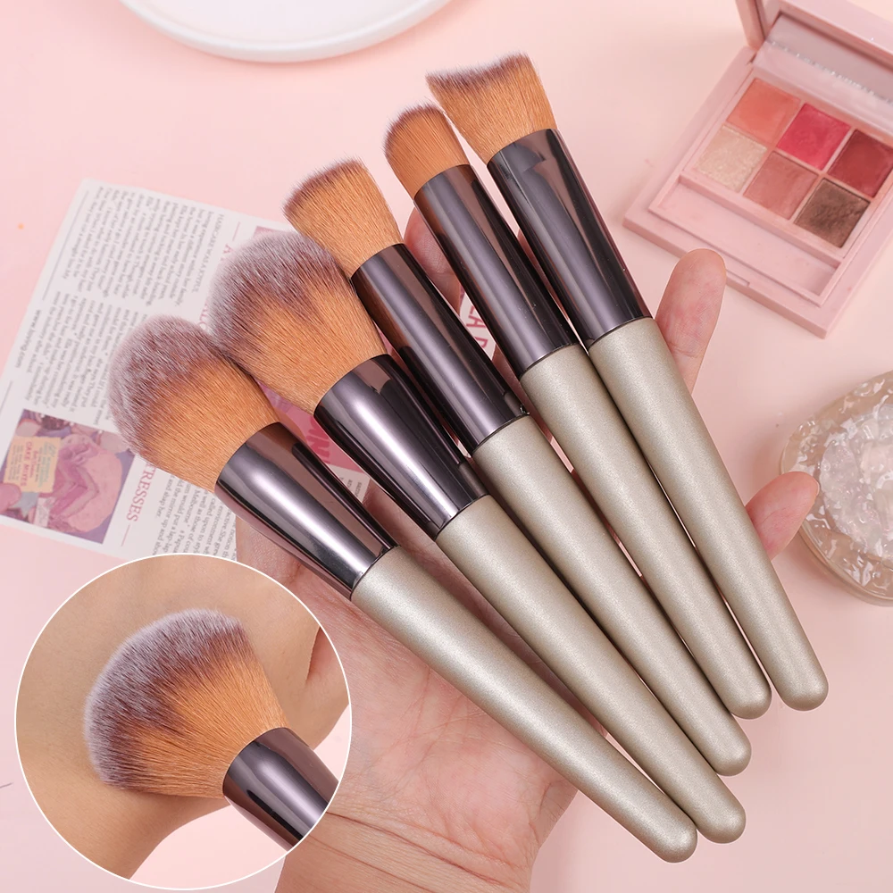 Profissional escova de maquiagem macia, pó de beleza, super macio Blush, Fundação, corretivo, cílios, Make Up Brush, ferramenta cosmética