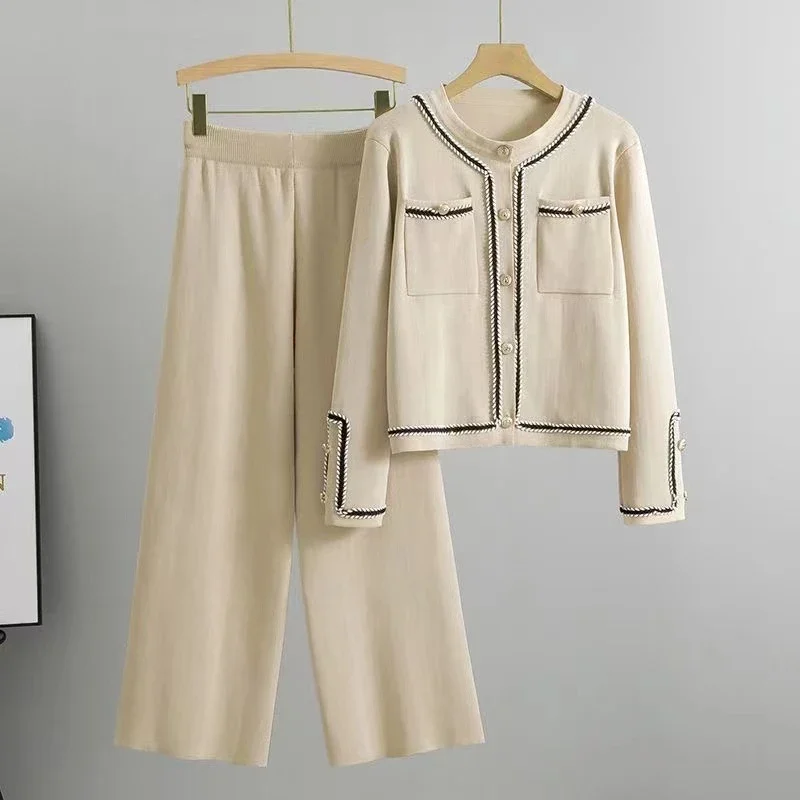 

Round Neck Button Long Sleeve Pullover Contrast Knitted Cardigan Top Slimming Wide-leg Trousers Fashion Suit