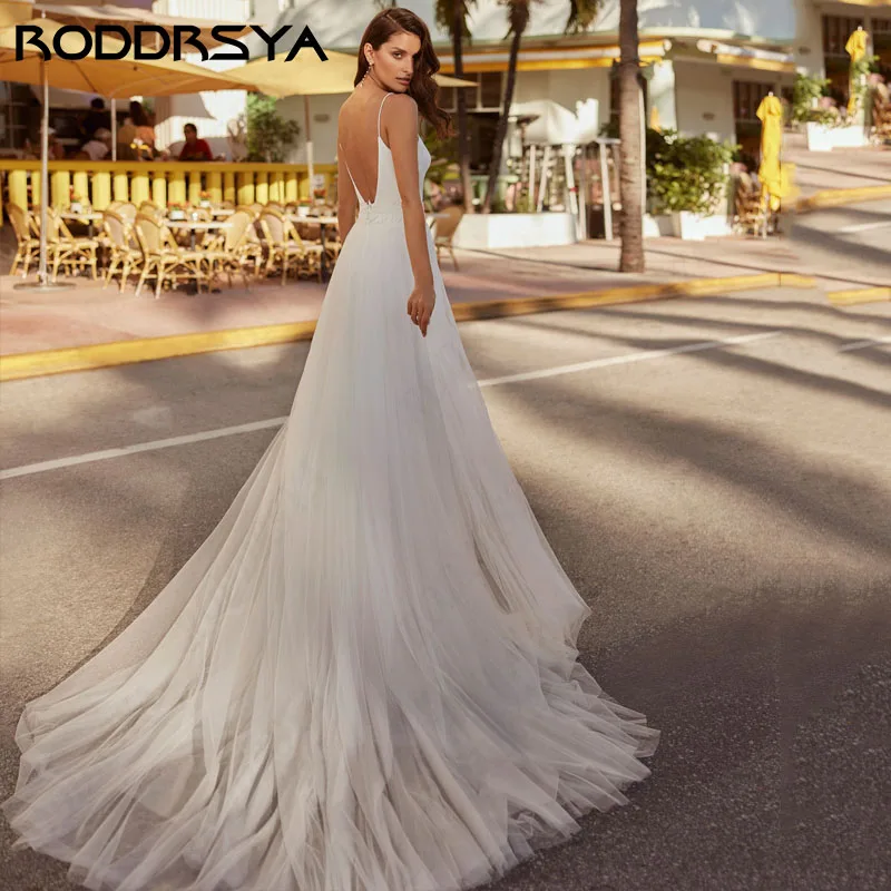 RODDRSYA بسيط V-Neck السباغيتي الأشرطة فستان الزفاف بوهو على شكل حرف A-خط الأنيق الدانتيل Suknia ślubna حسب الطلب حفل زفاف للعروس بسيط V-Neck السباغيتي الأشرطة فستان الزفاف بوهو على شكل حرف A-خط الأنيق الدانتيل Suknia