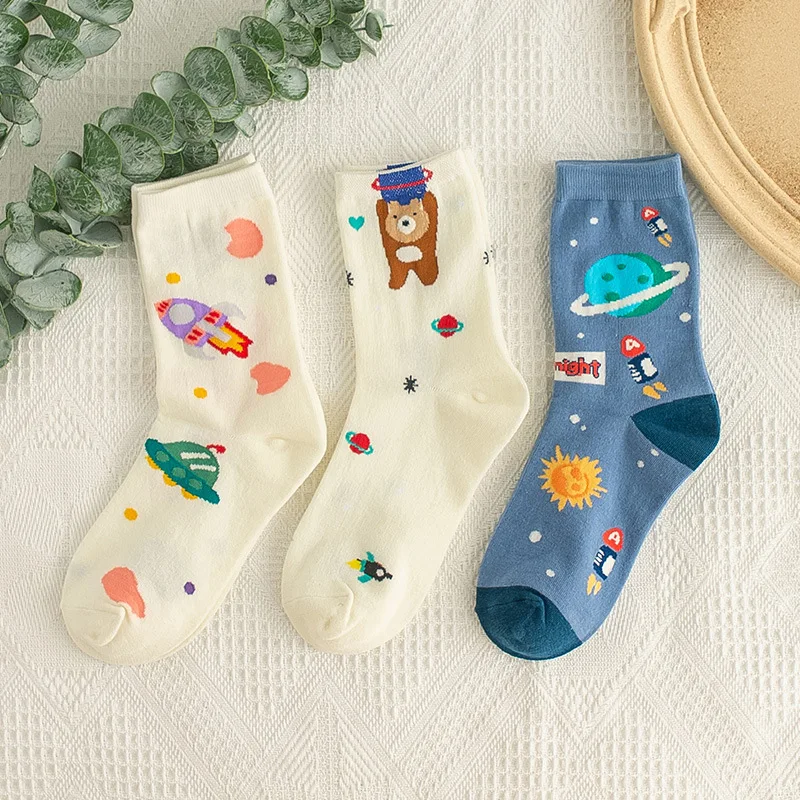 Autumn and Winter New Korean Space Cute Funny Socks Cotton Japanese Cartoon Astronaut Harajuku Socks Women Personality Planet