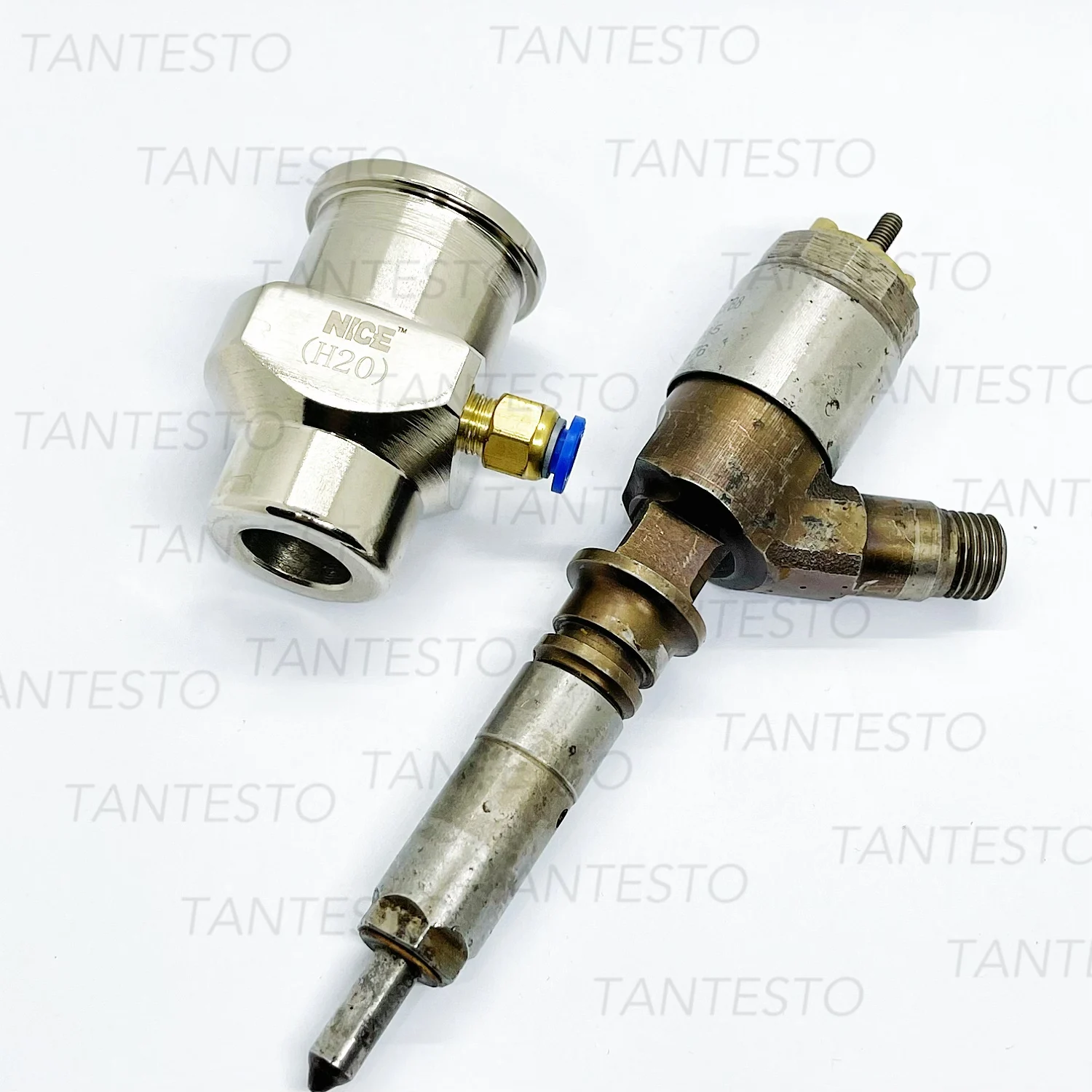 ตัวเก็บน้ำมันกลับหัวฉีดน้ำมันเชื้อเพลิง H20 สำหรับรถขุด Cat320D